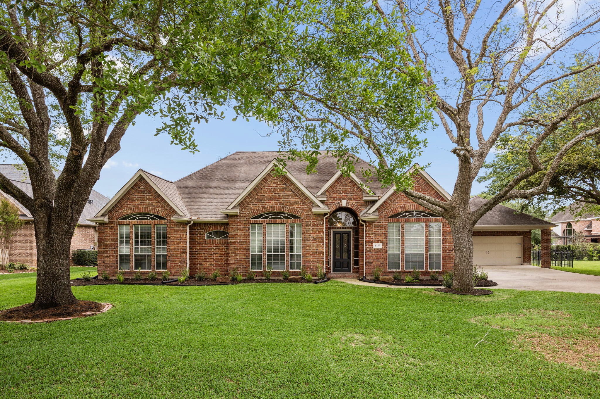 5210 Weston Drive Property Photo 1