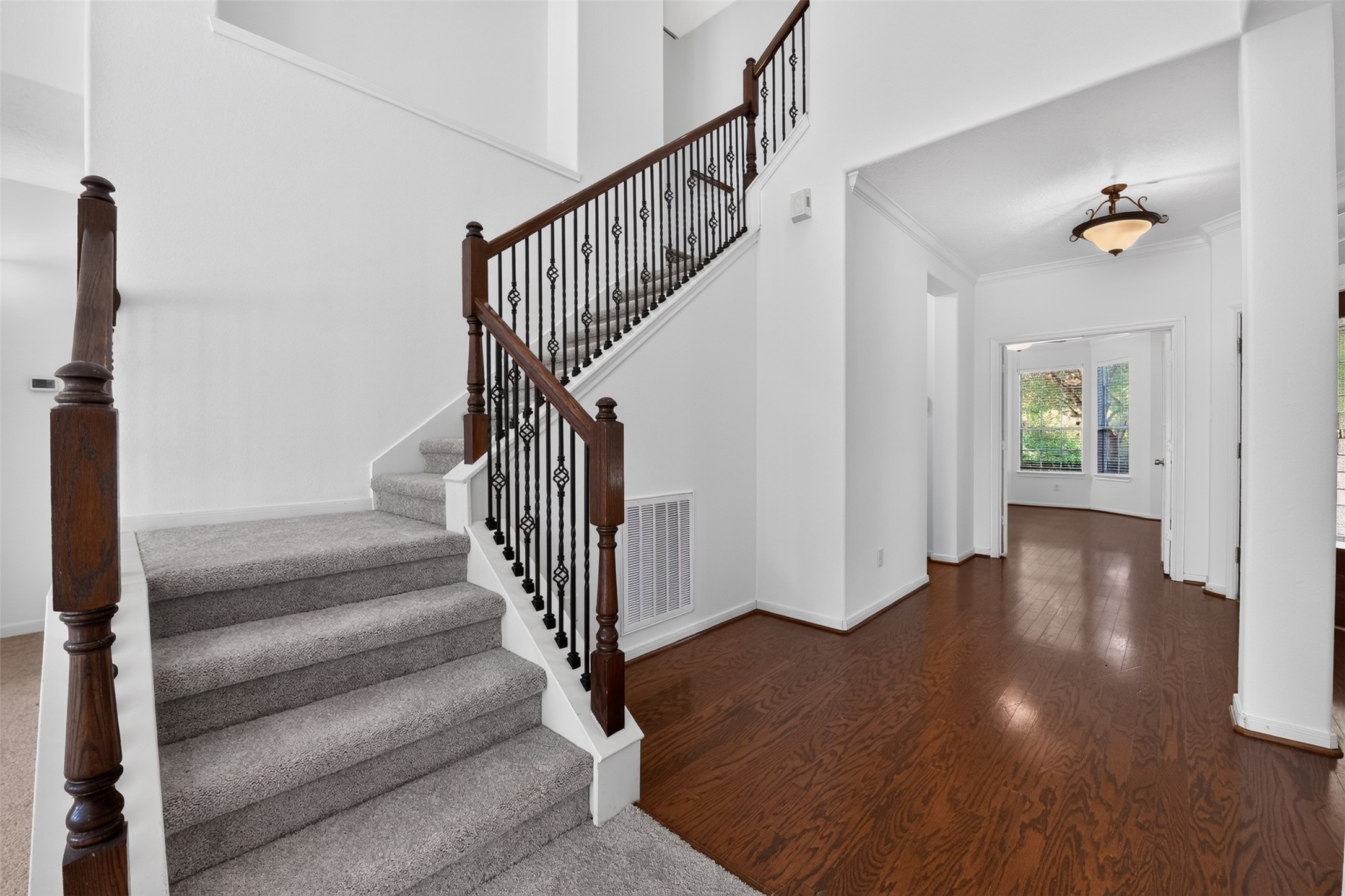 3 W Archwyck Circle Property Photo 5