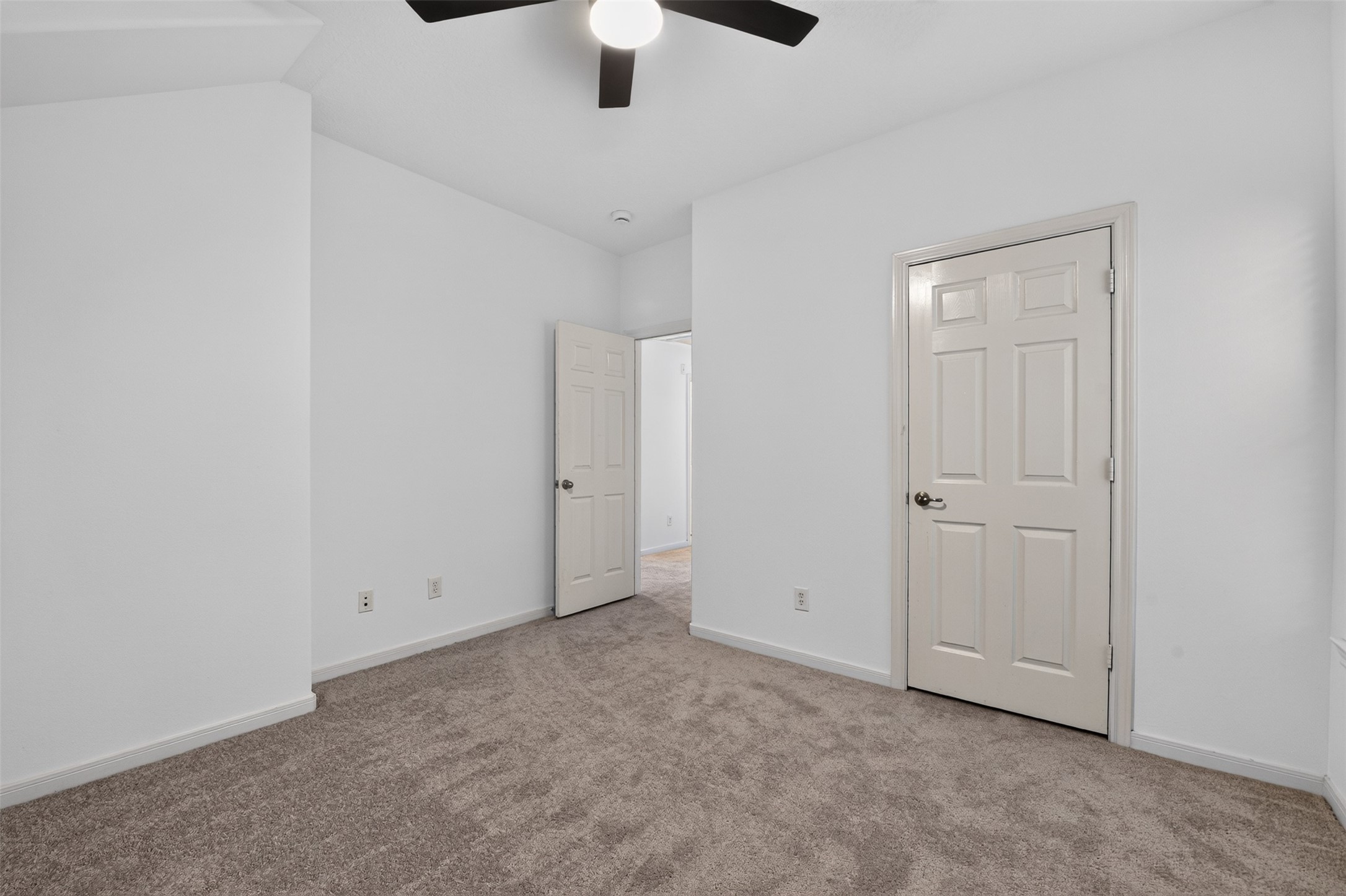 3 W Archwyck Circle Property Photo 18