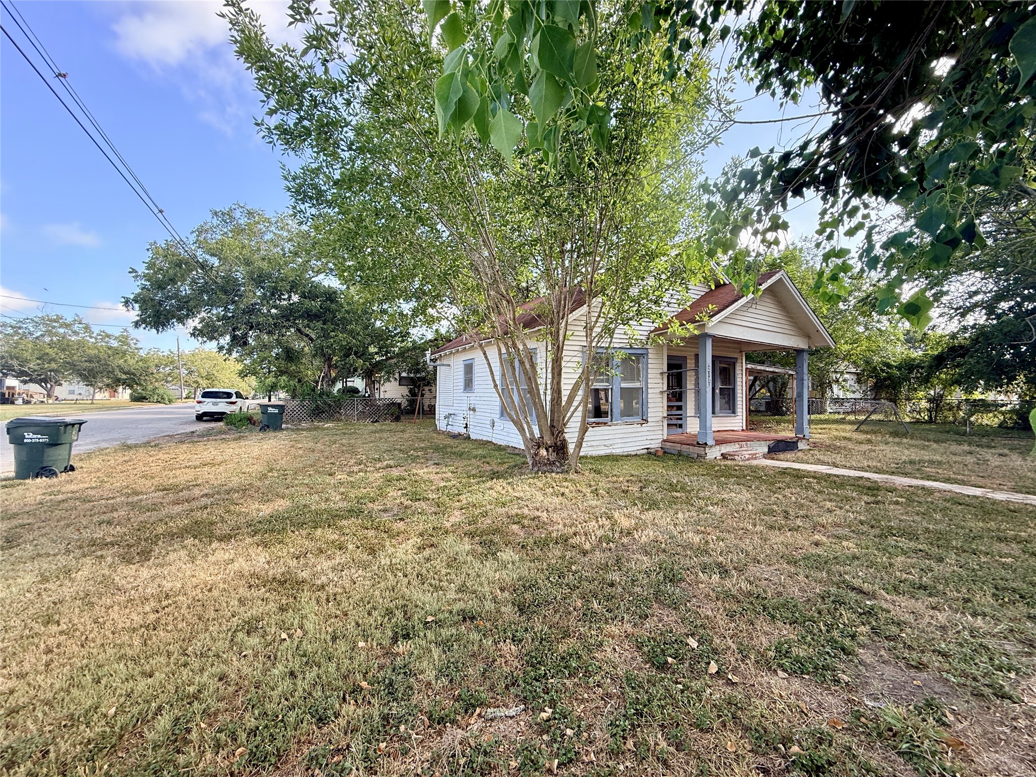 201 E Bailey Street Property Photo 3