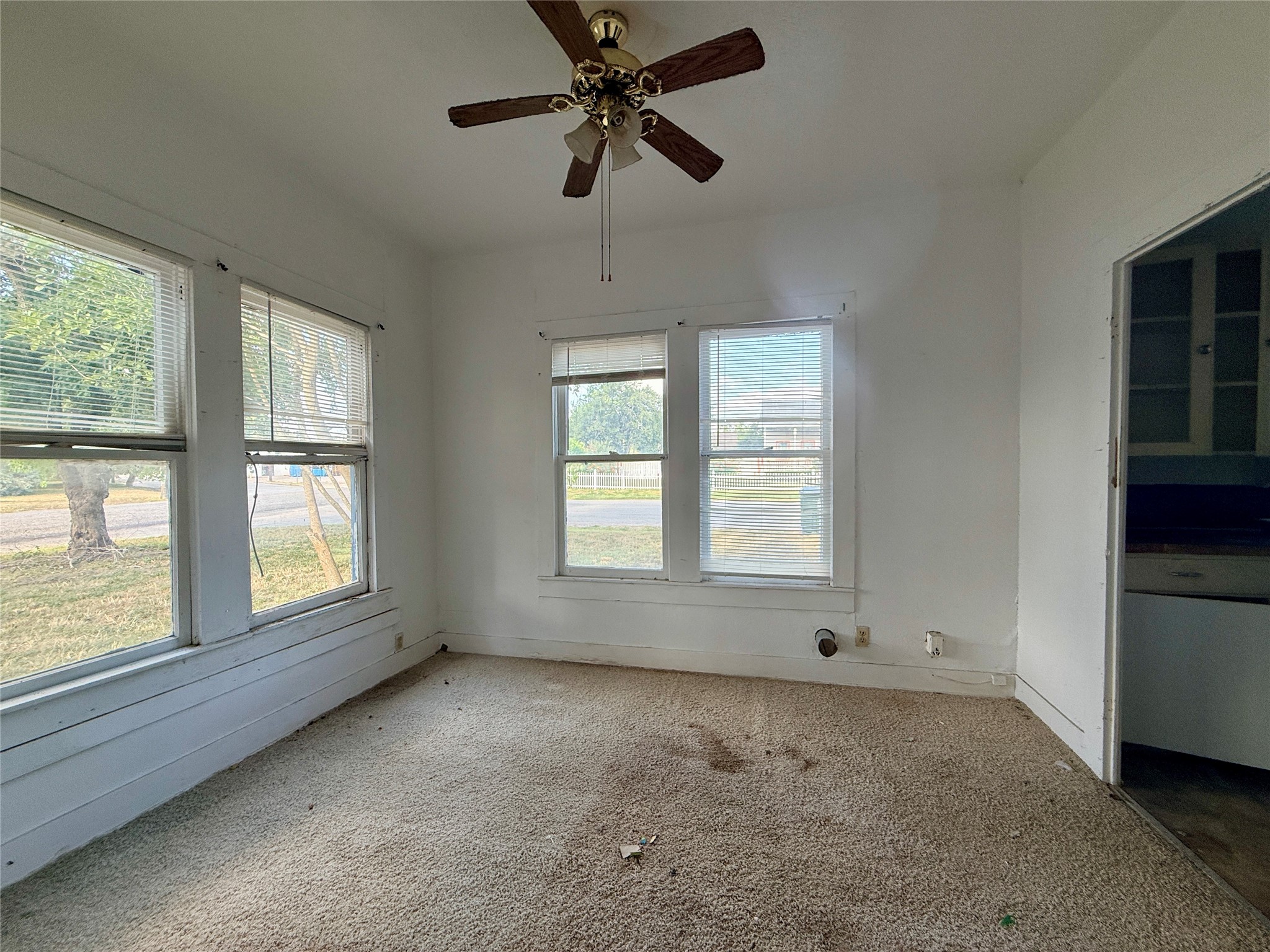 201 E Bailey Street Property Photo 5