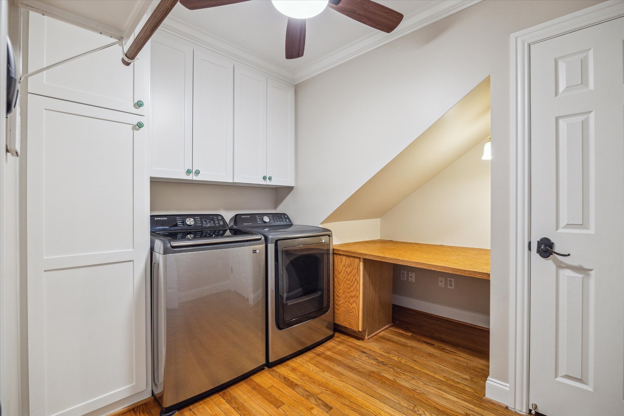 211 W 31st Street Property Photo 12