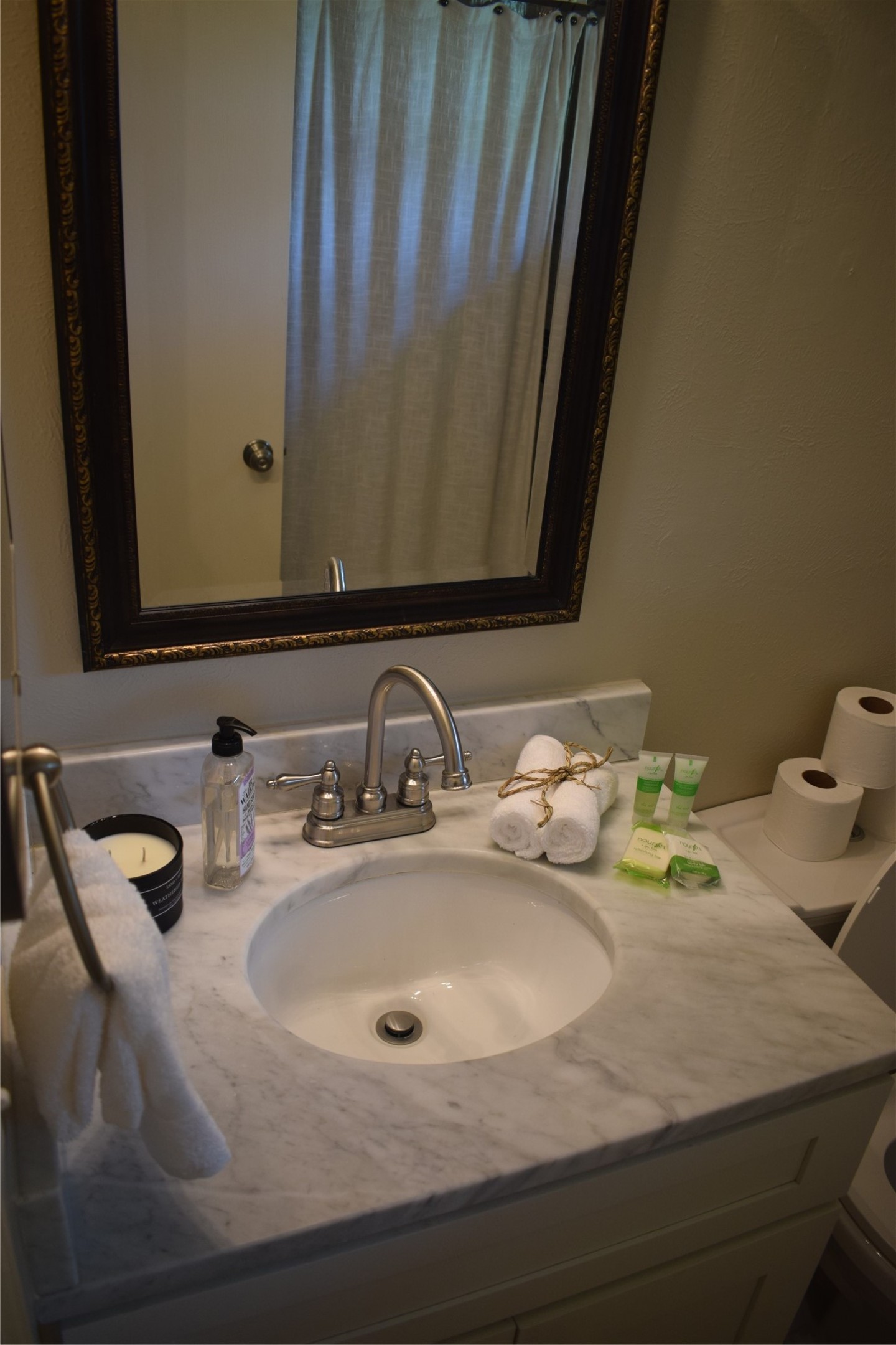 5742 Southminster Drive Property Photo 11