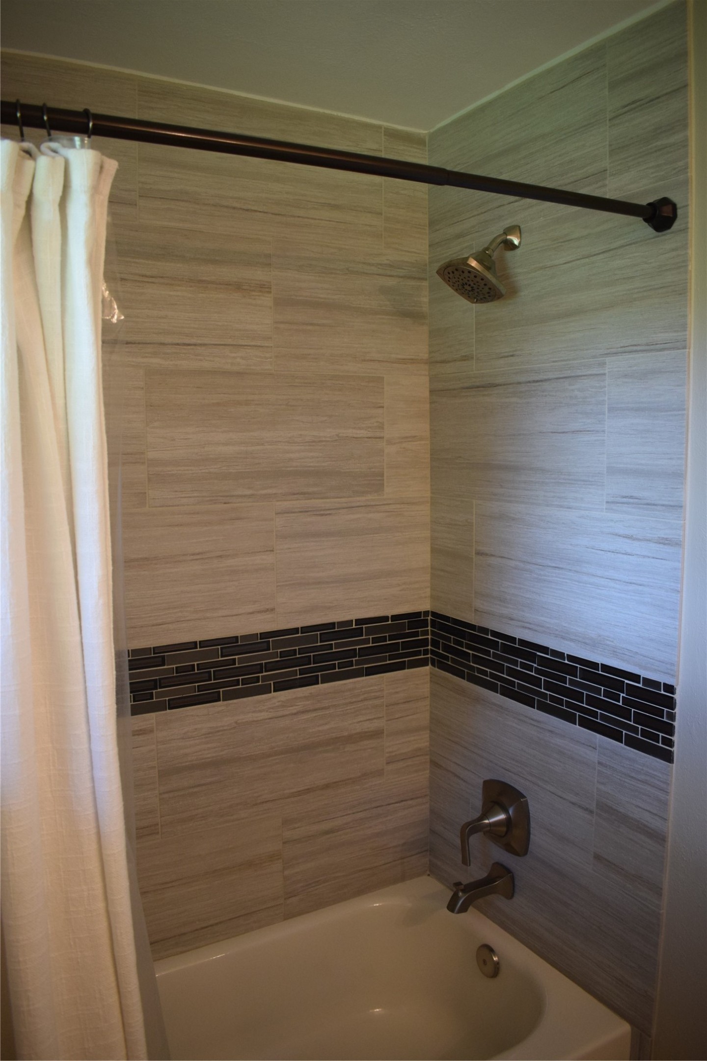 5742 Southminster Drive Property Photo 12