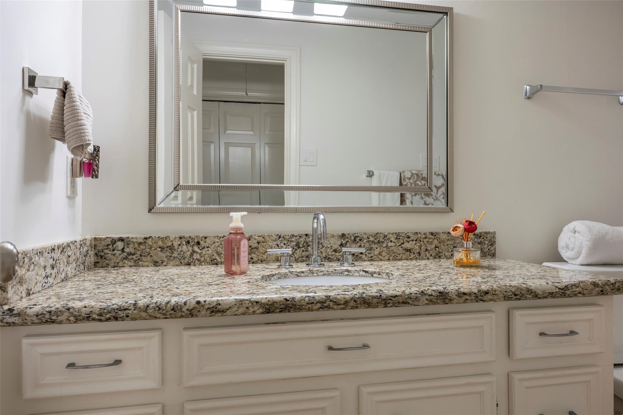 11743 Wickhollow Lane Property Photo 30