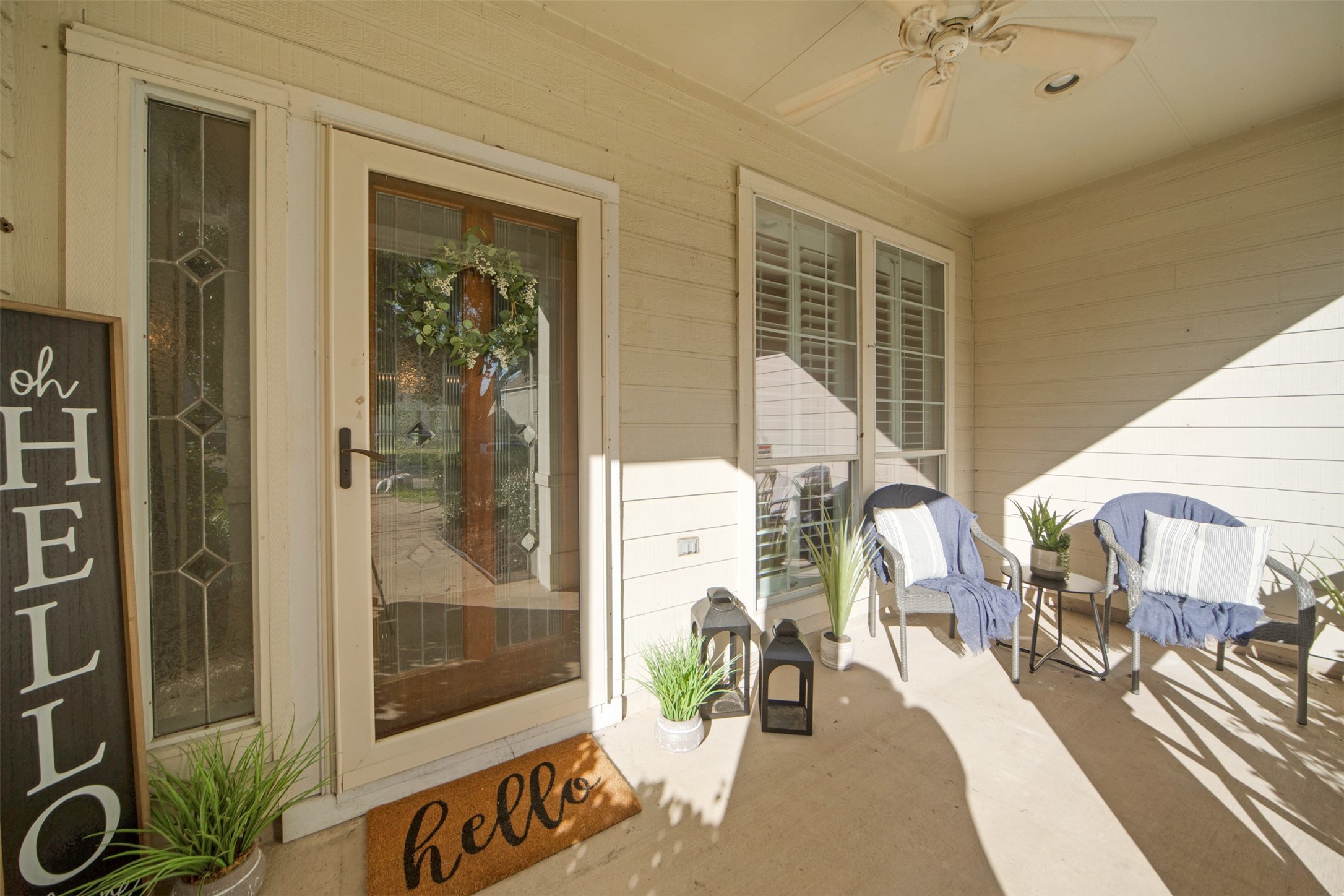 1611 Fairview Drive Property Photo 2