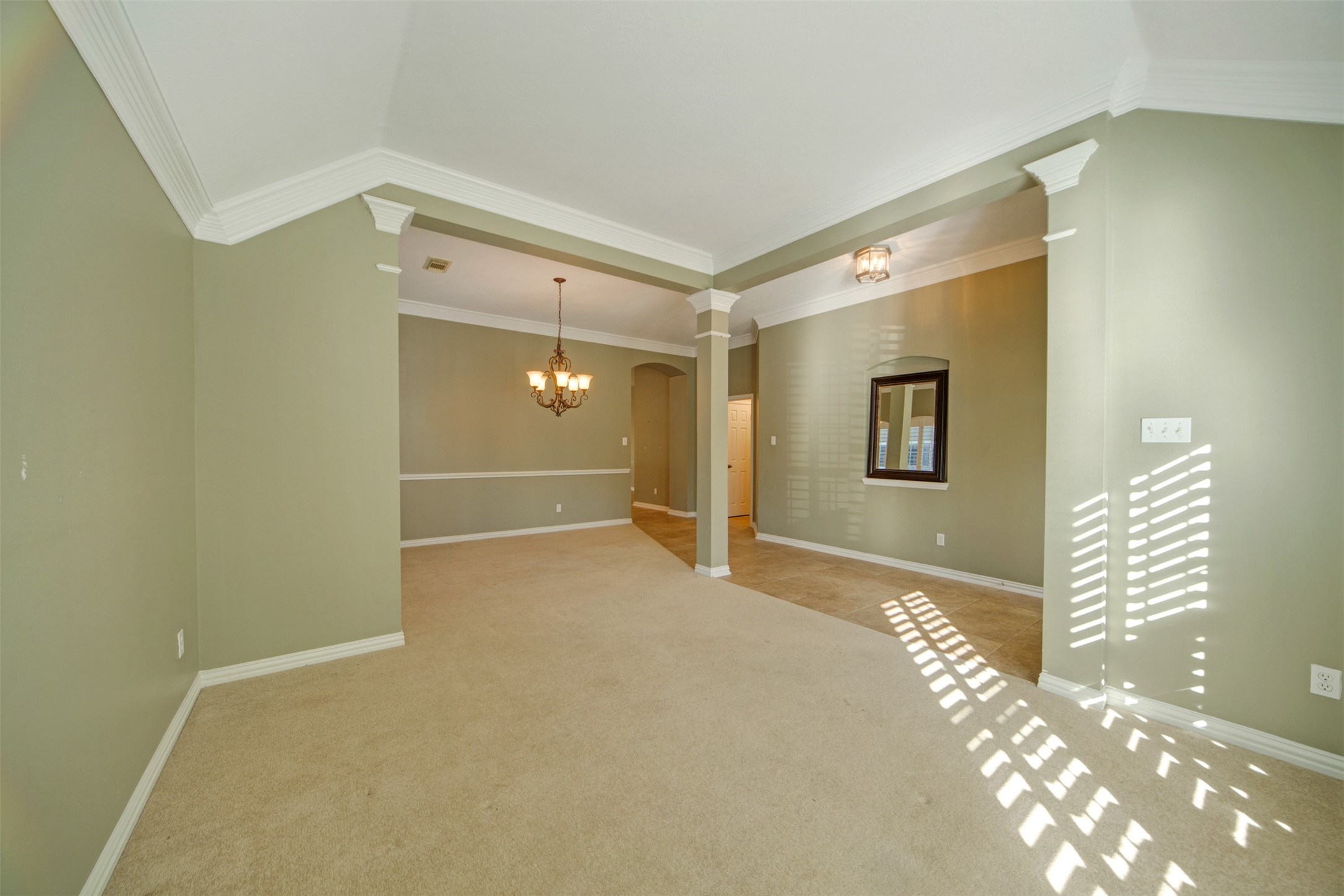 1611 Fairview Drive Property Photo 4