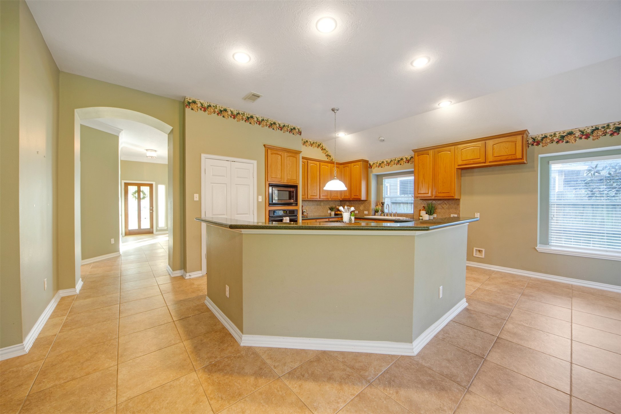 1611 Fairview Drive Property Photo 8