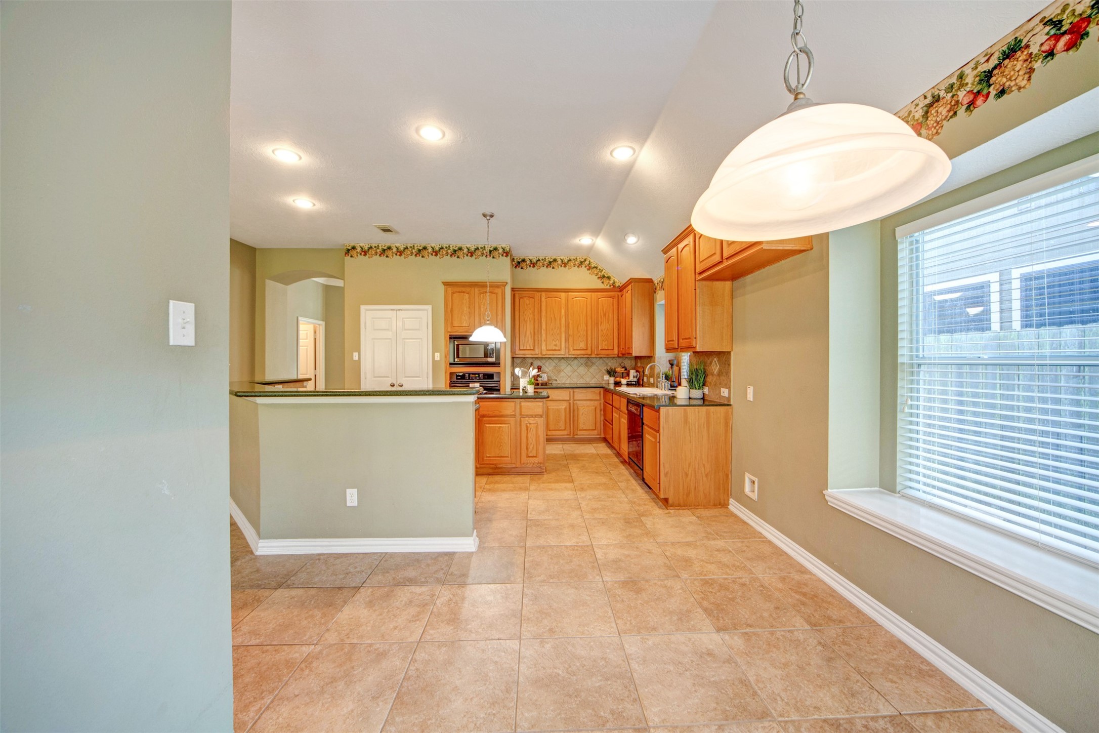 1611 Fairview Drive Property Photo 12