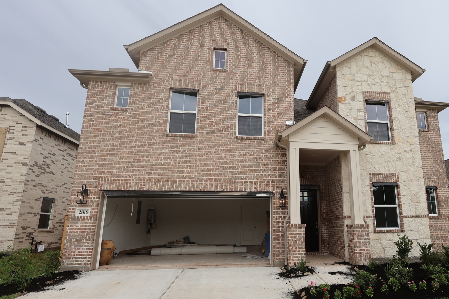 2818 Dark Lantern Drive Property Photo 3