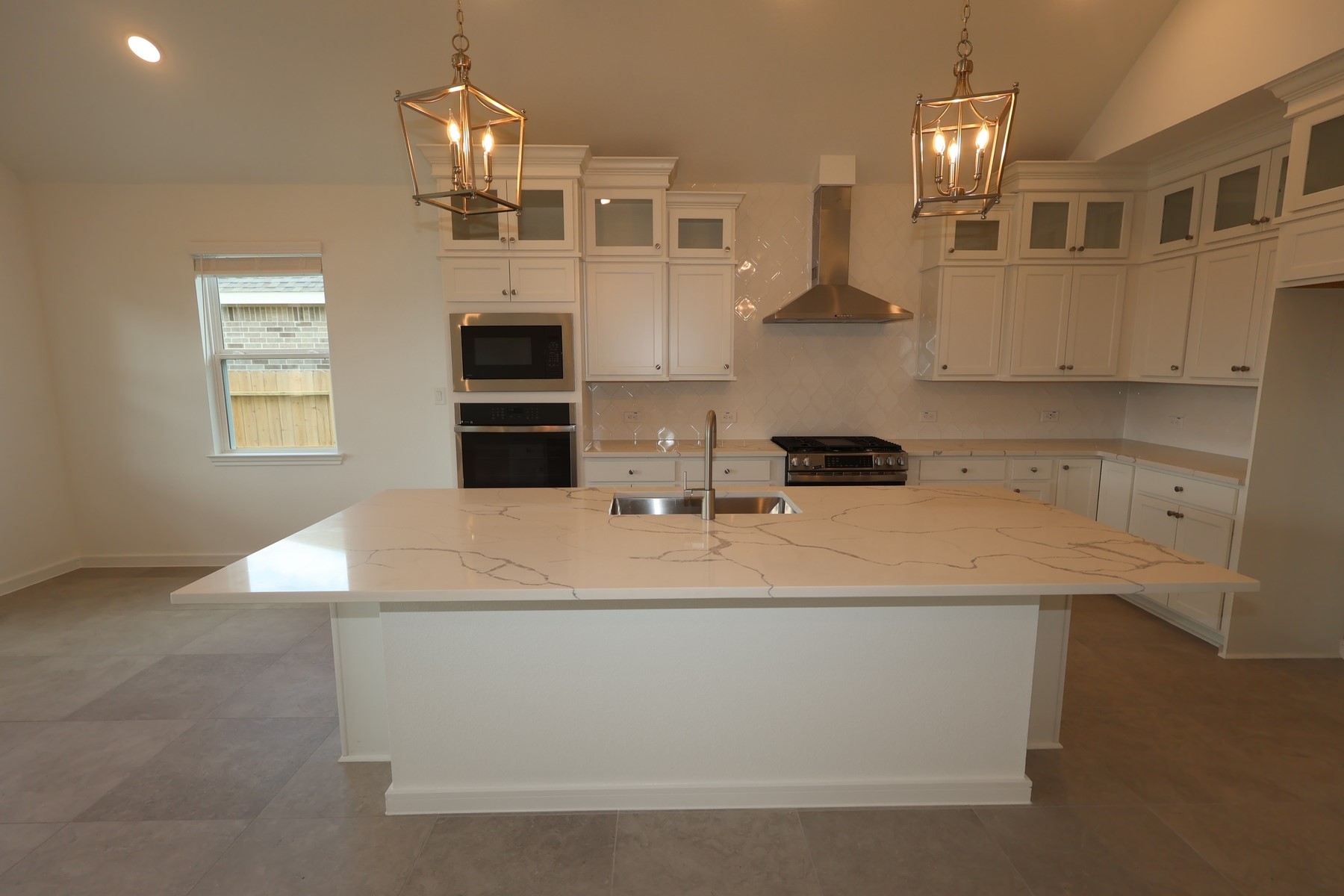 2818 Dark Lantern Drive Property Photo 5