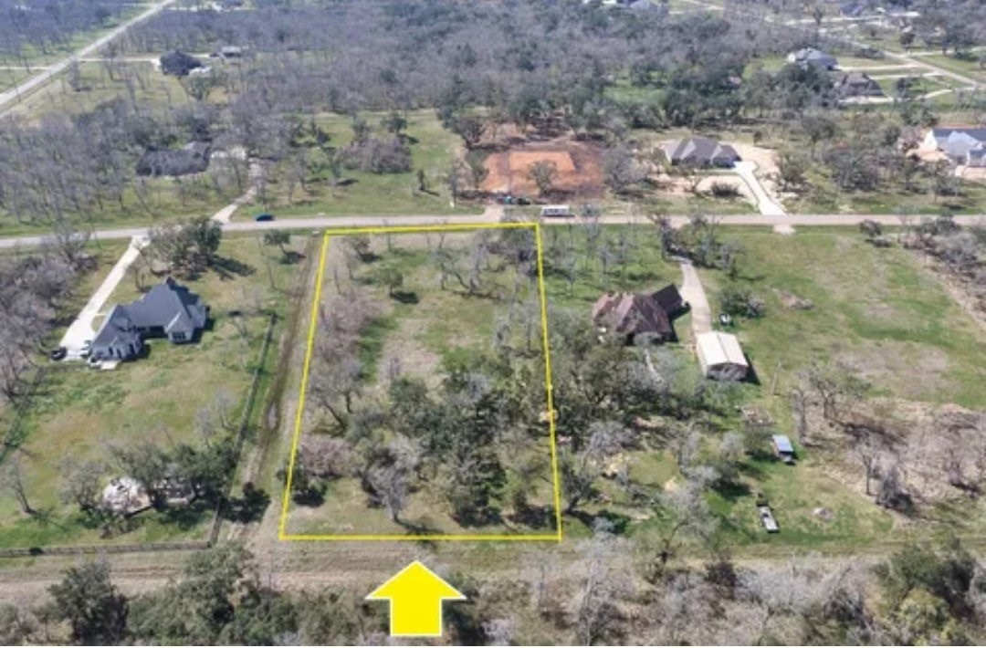3018 Bayou View Court Property Photo 3