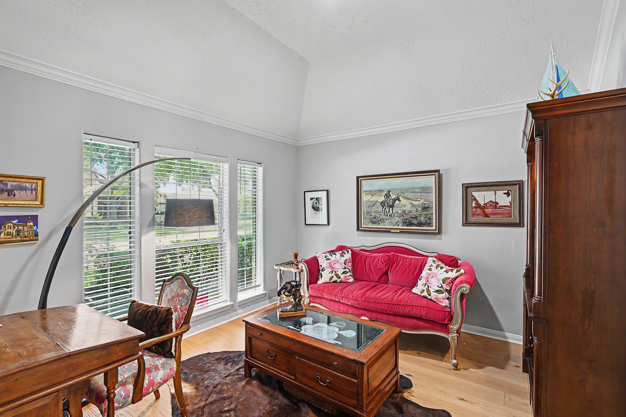933 Mystic Village Lane Property Photo 4