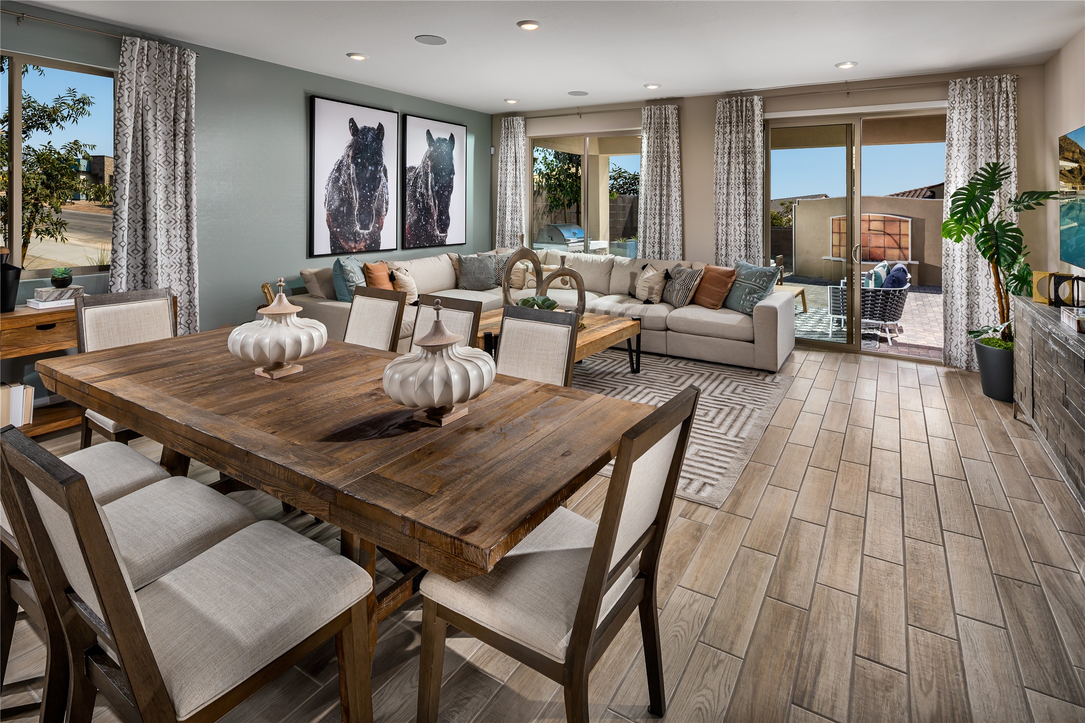 16007 Reunion Road Property Photo 4