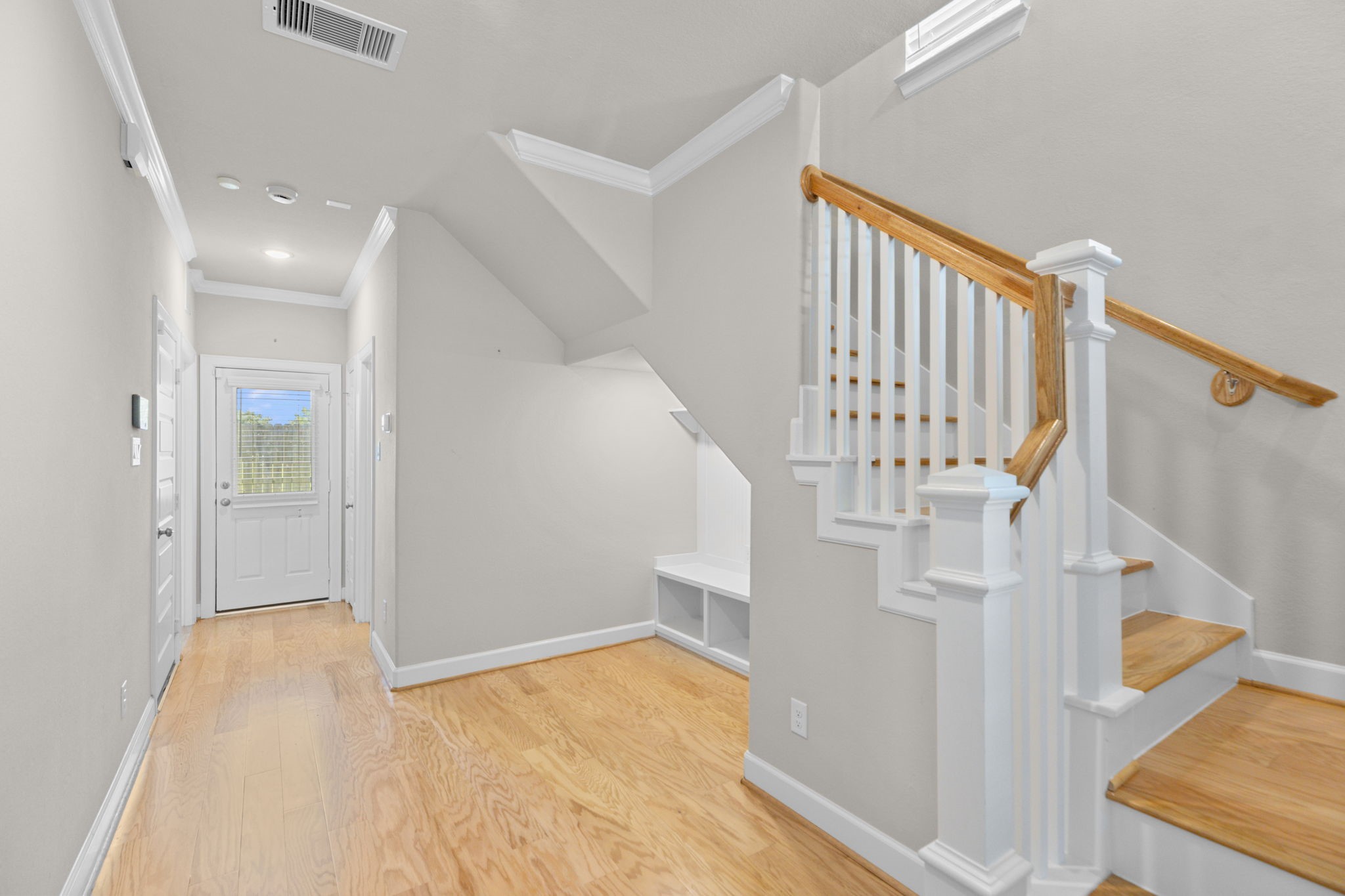 4004 Centre Meadow Way Property Photo 4