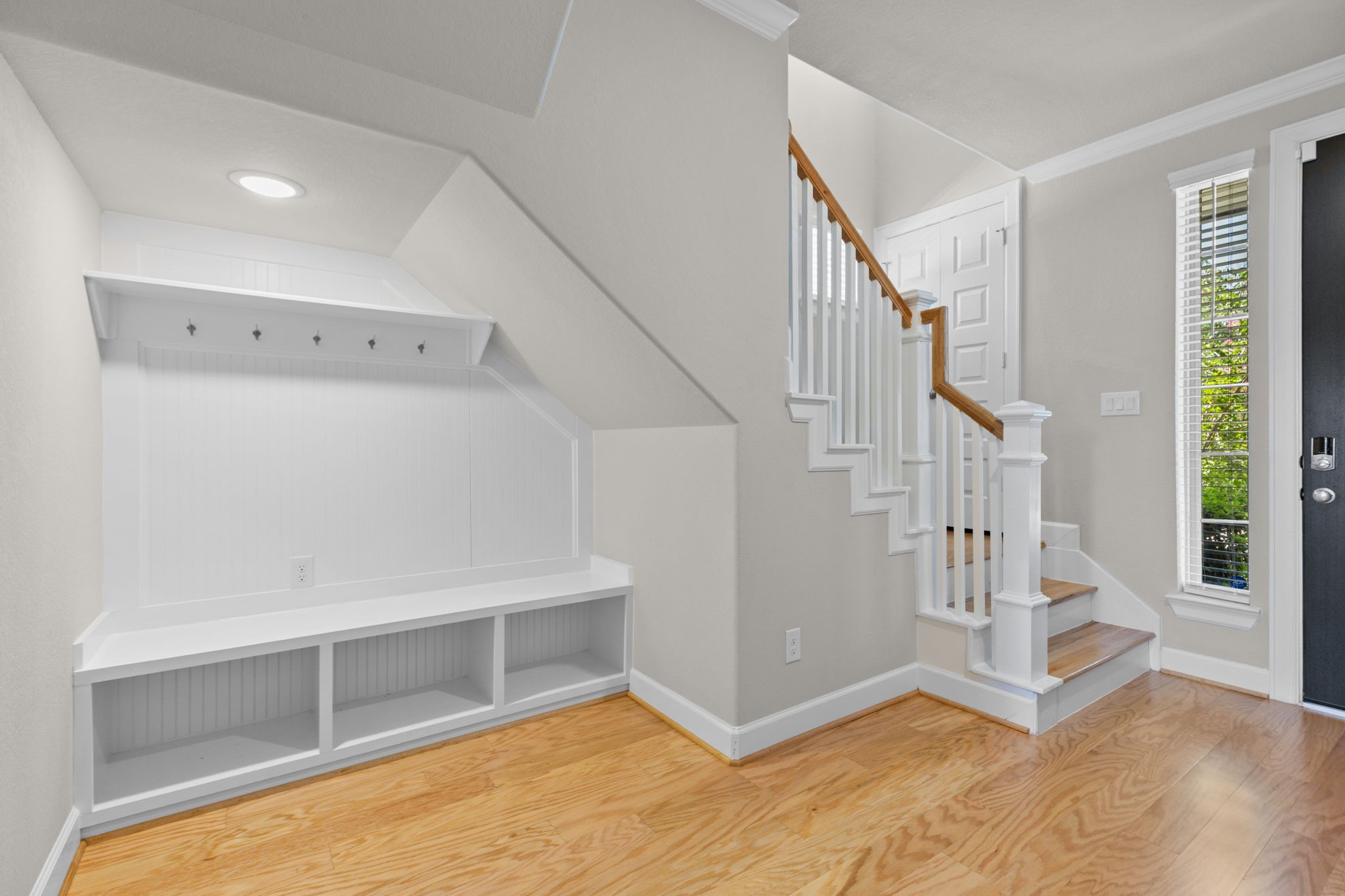 4004 Centre Meadow Way Property Photo 6