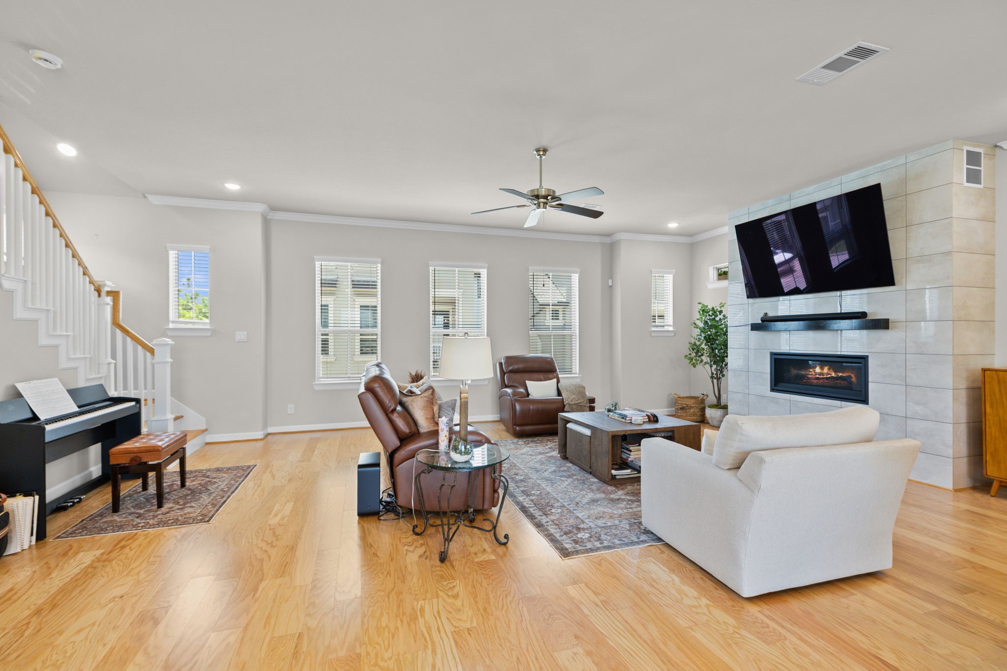 4004 Centre Meadow Way Property Photo 10