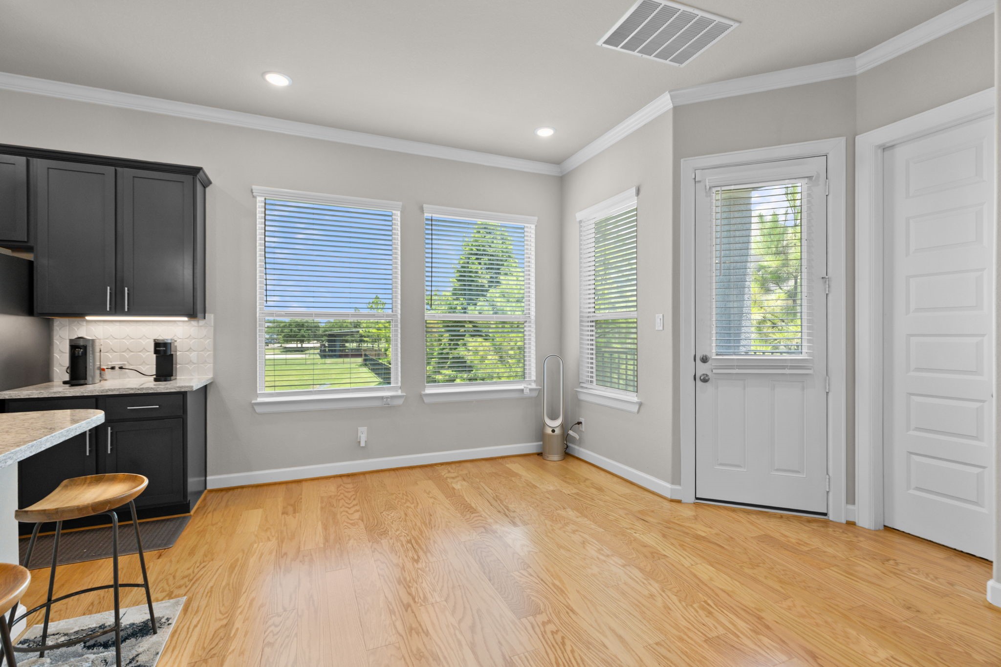 4004 Centre Meadow Way Property Photo 19