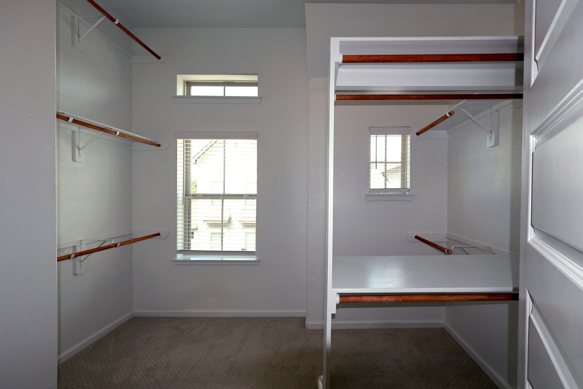 4004 Centre Meadow Way Property Photo 27