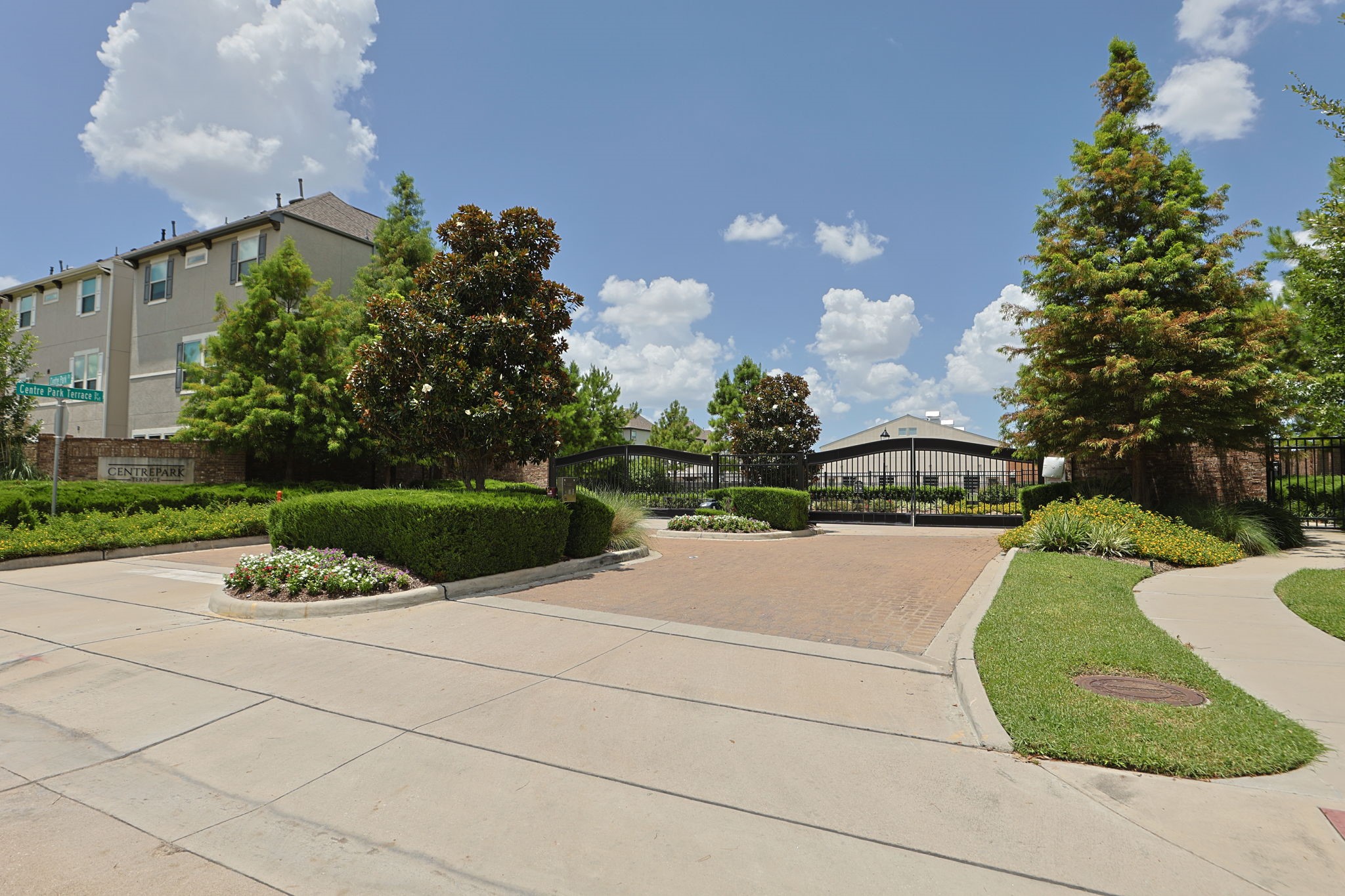 4004 Centre Meadow Way Property Photo 33