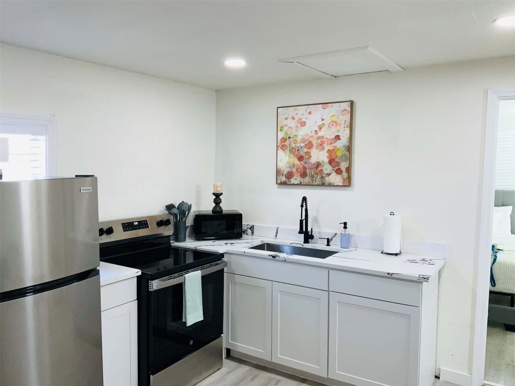 222 West Drive Property Photo 14