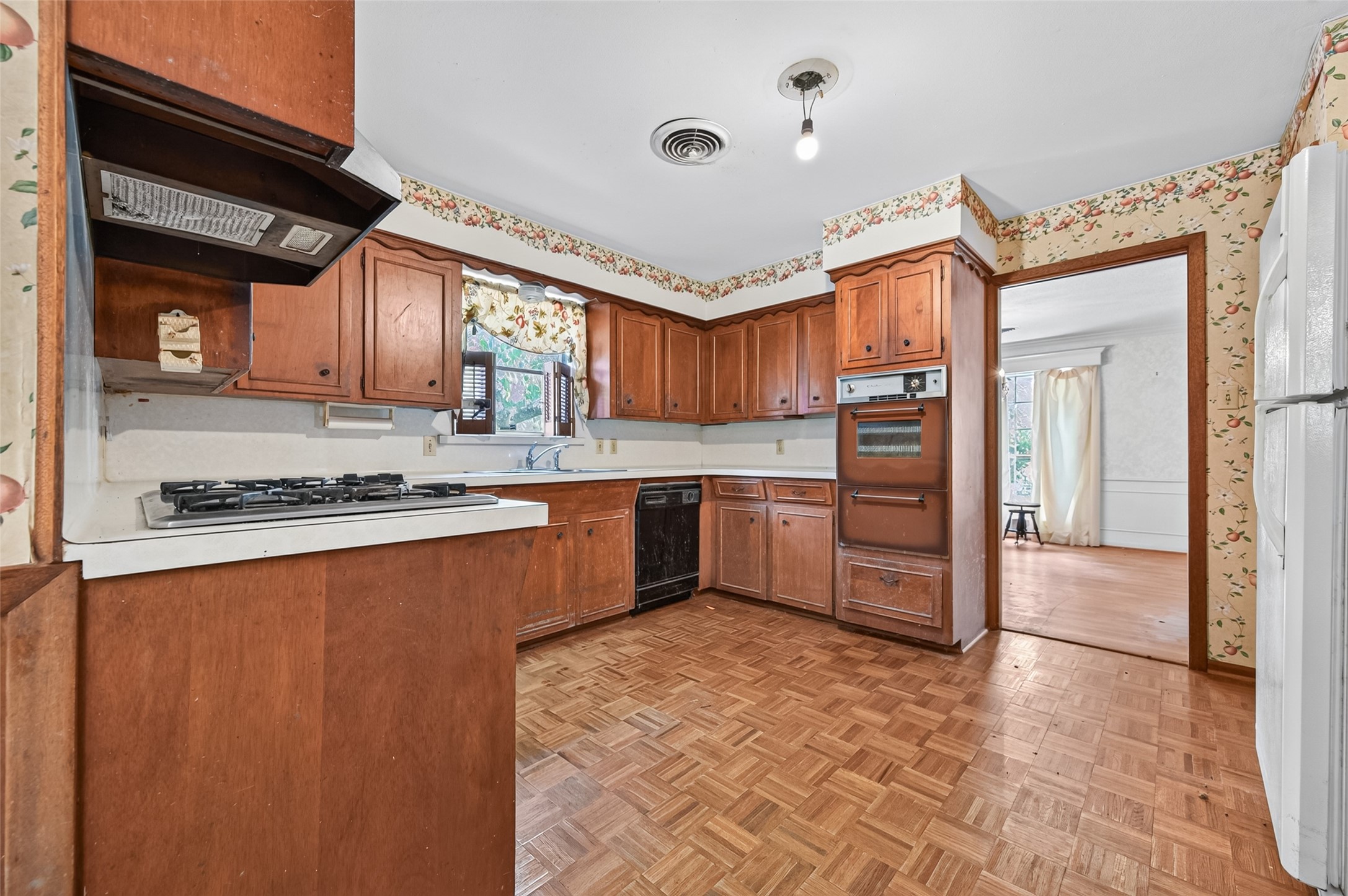 7131 Holmsley Lane N Property Photo 15