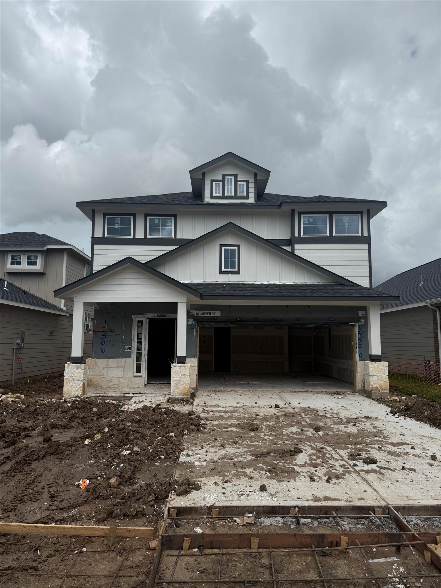 15506 Foresail Lane Property Photo 2