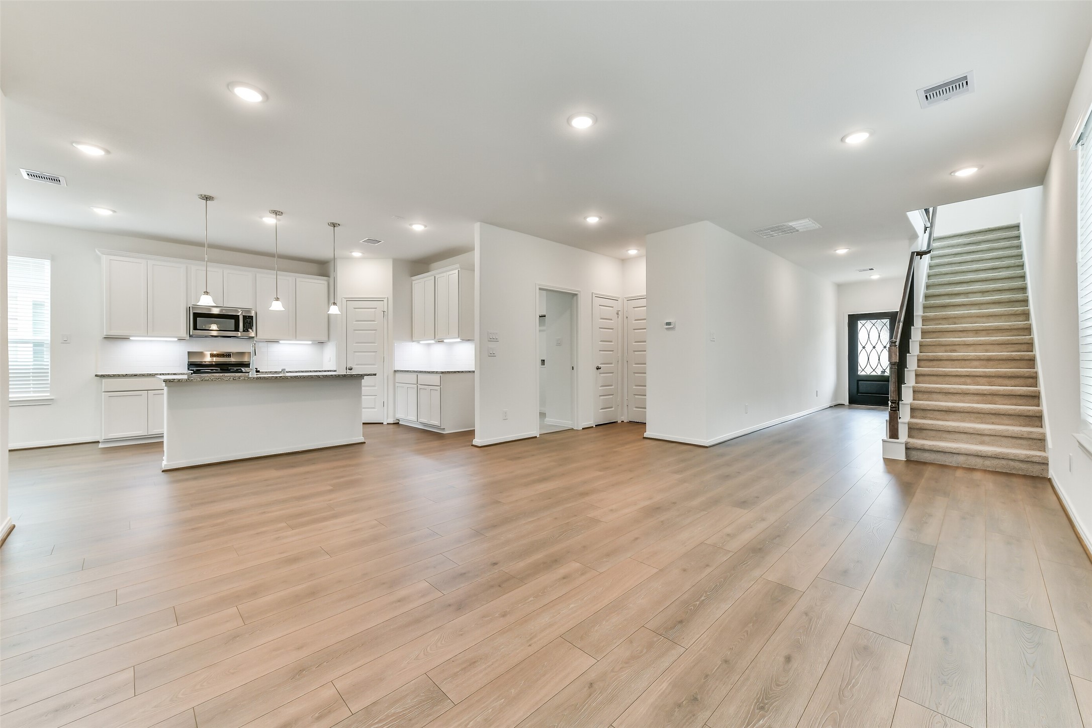 15506 Foresail Lane Property Photo 6