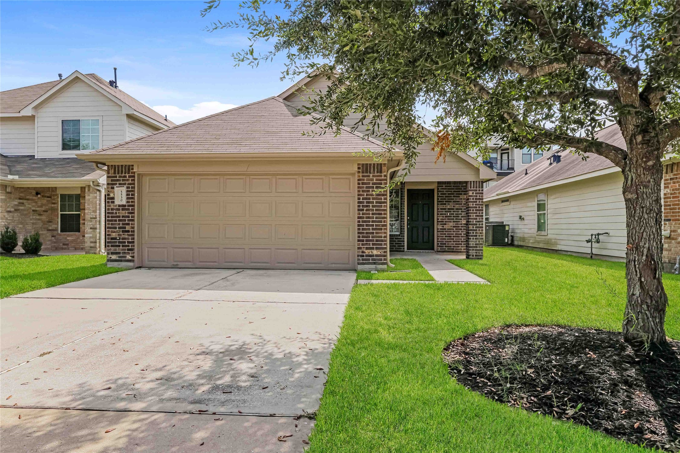 5530 Plantation Forest Drive Property Photo 2