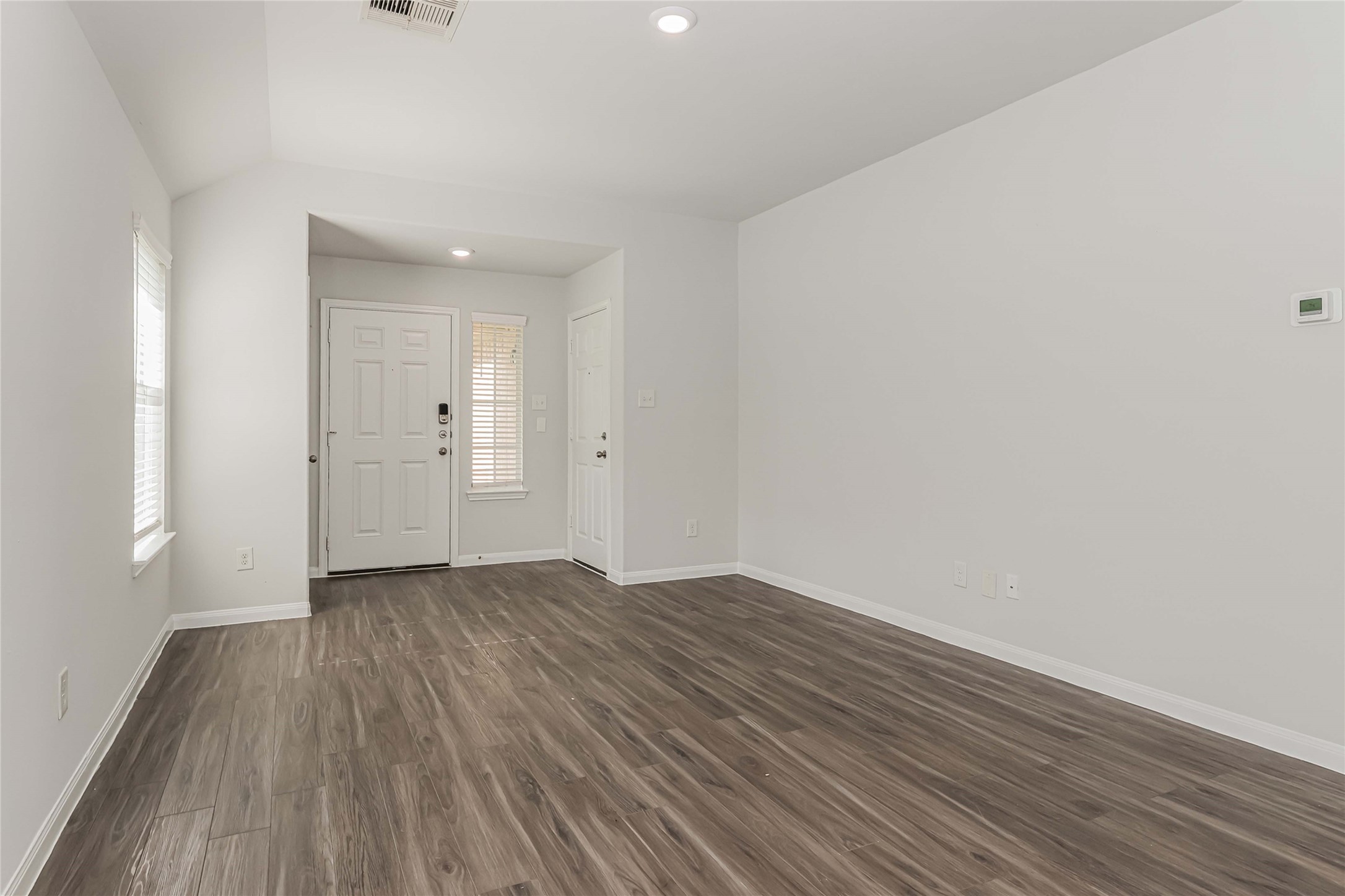 5530 Plantation Forest Drive Property Photo 9