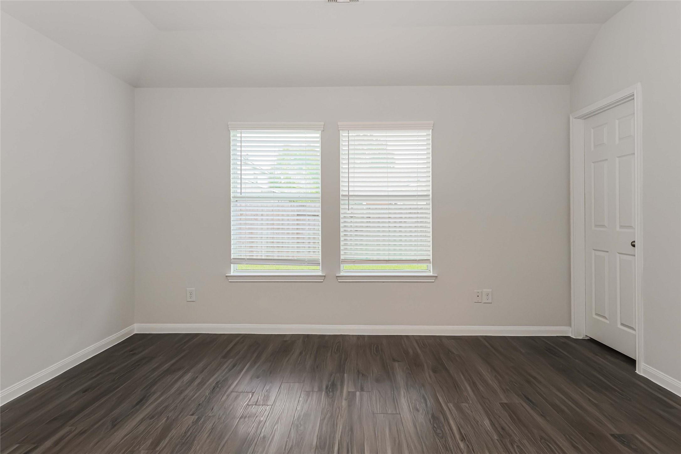 5530 Plantation Forest Drive Property Photo 11