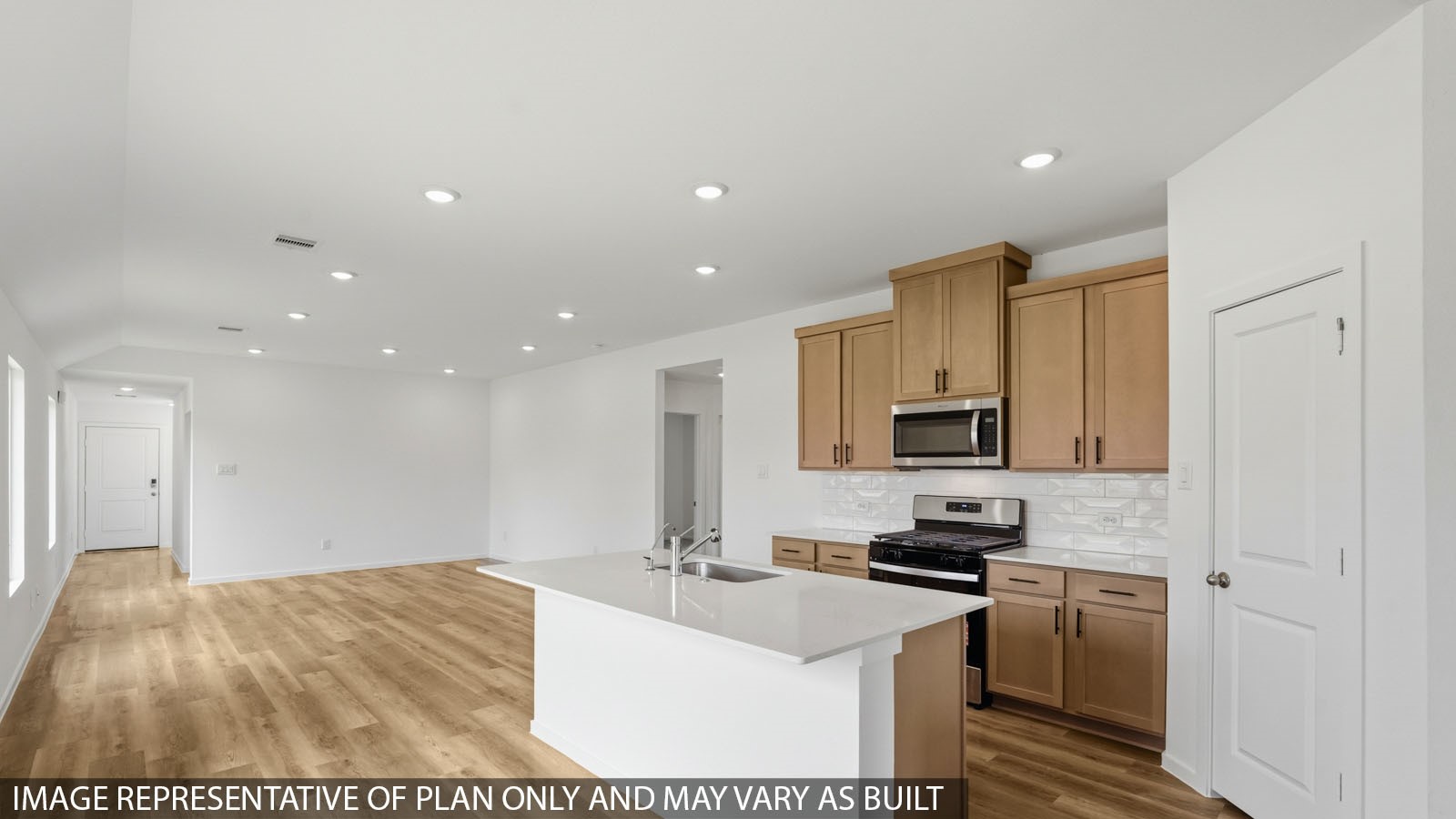 5101 Cooper Hawk Drive Property Photo 4