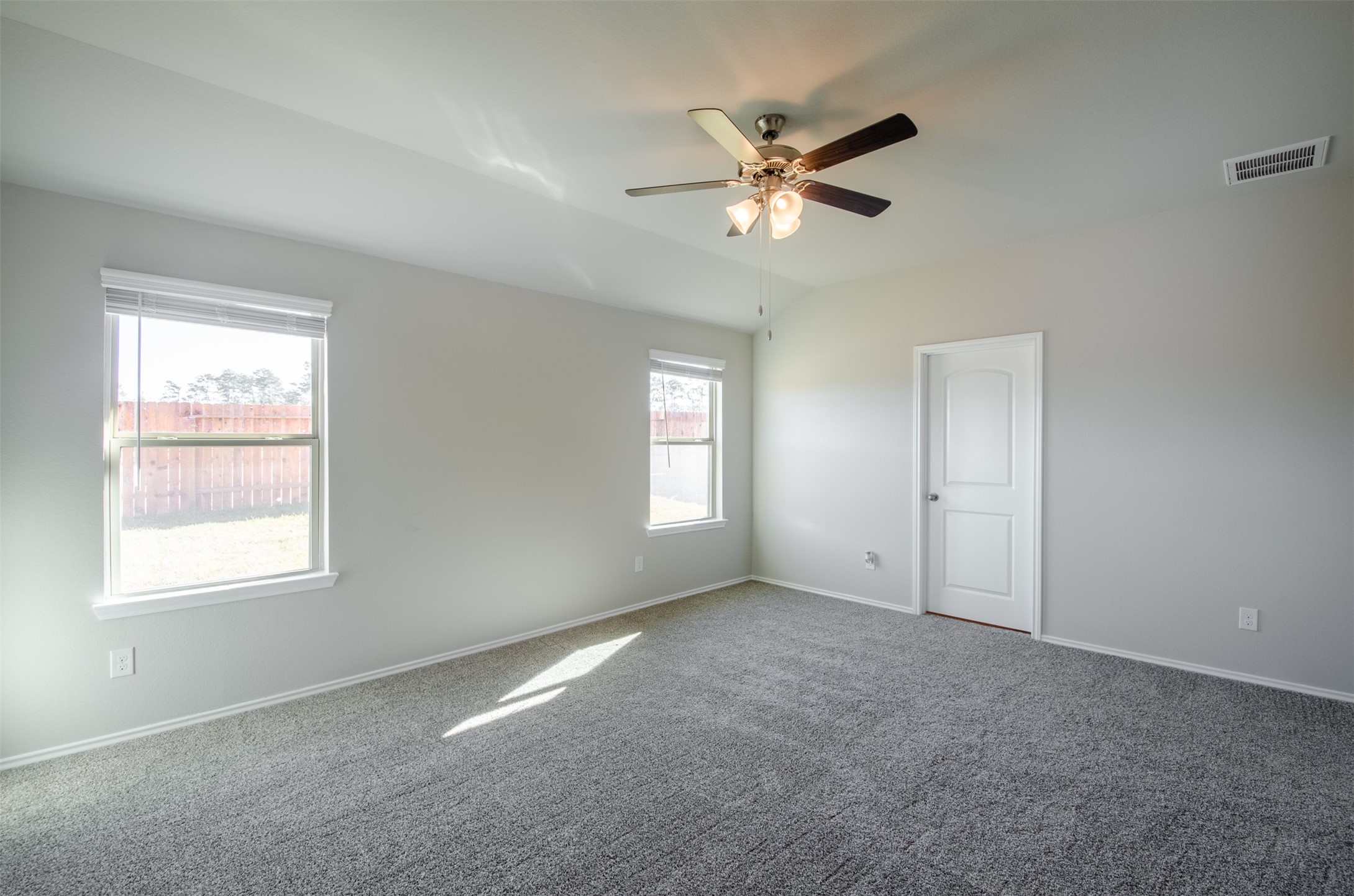 13966 Fort Ward Way Property Photo 23