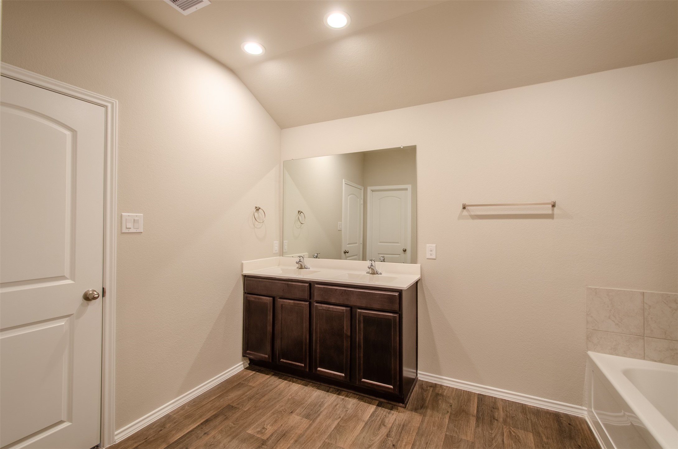 13966 Fort Ward Way Property Photo 25