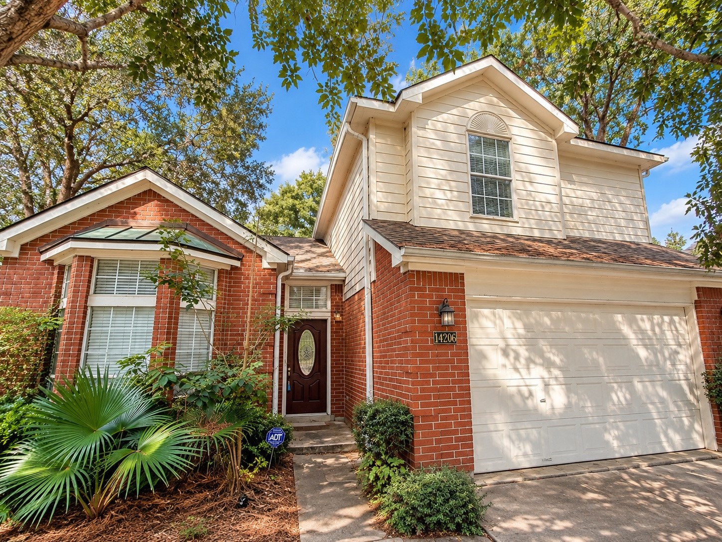 14206 Orchard Farms Lane Property Photo 3