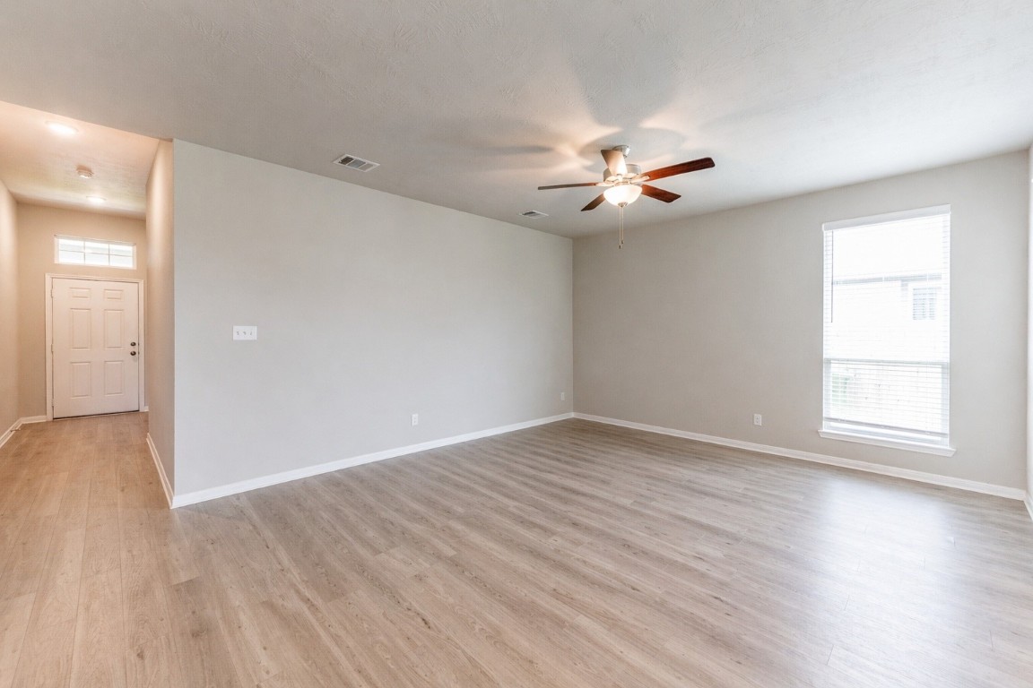 104 Laurel Oak Drive Property Photo 2