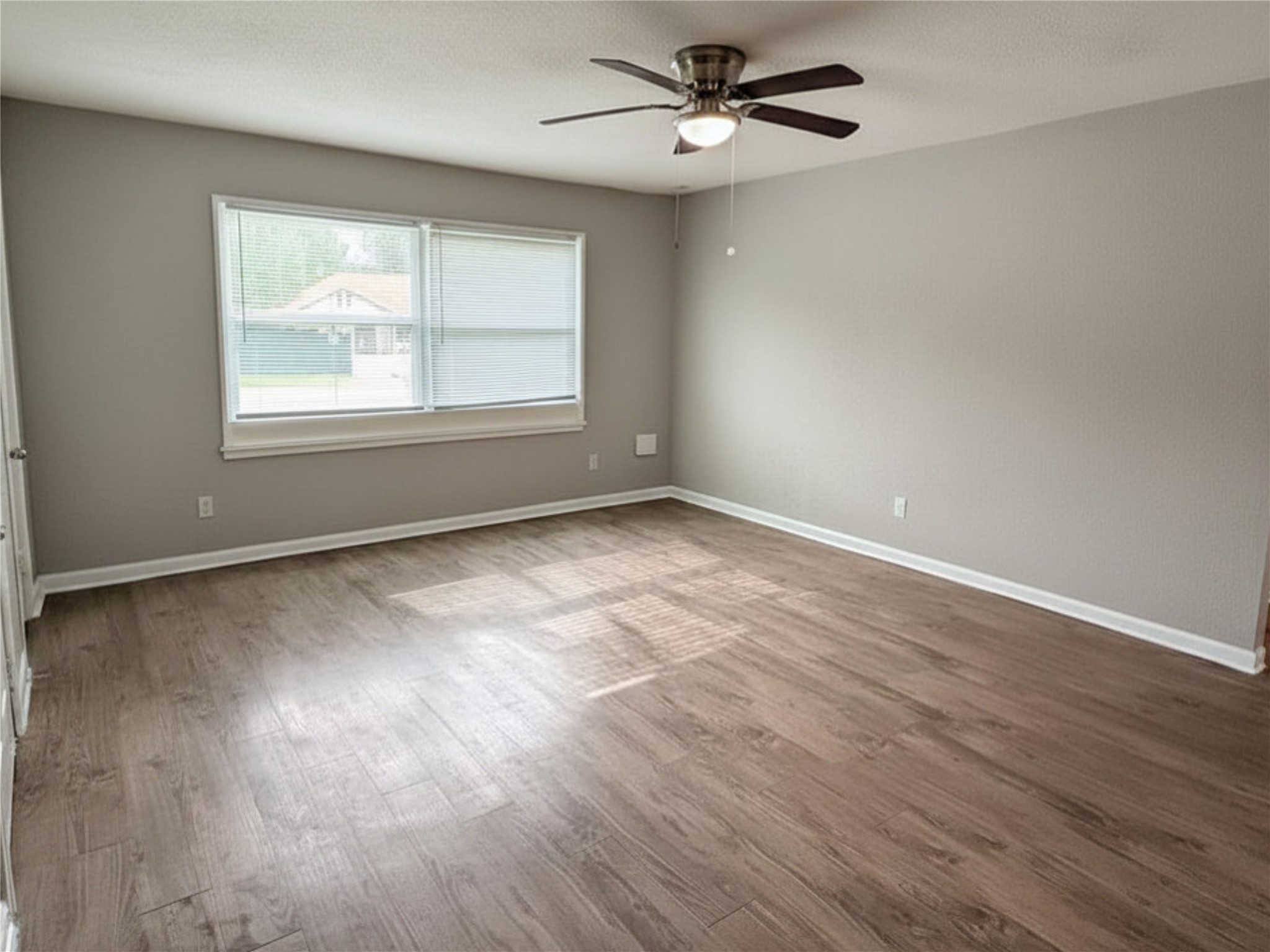 5222 Northridge Drive Property Photo 2