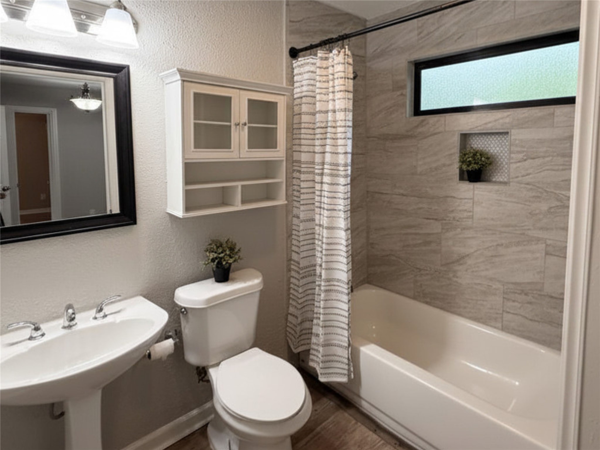5222 Northridge Drive Property Photo 3