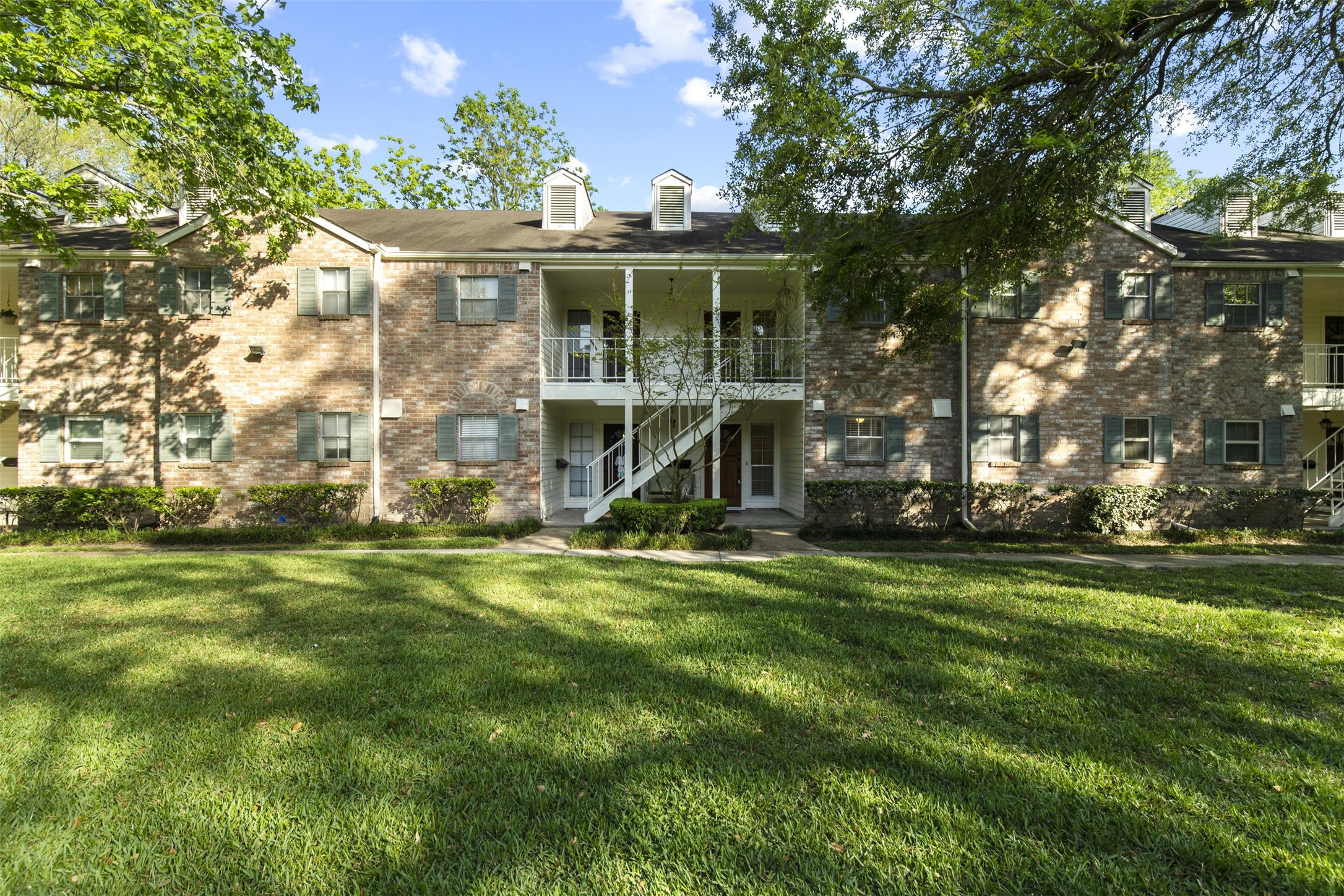 13010 Trail Hollow Drive 3010 Property Photo 1