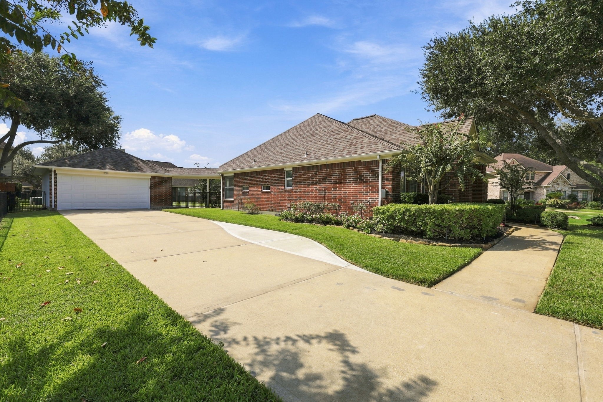 33211 Woodton Court Property Photo 3