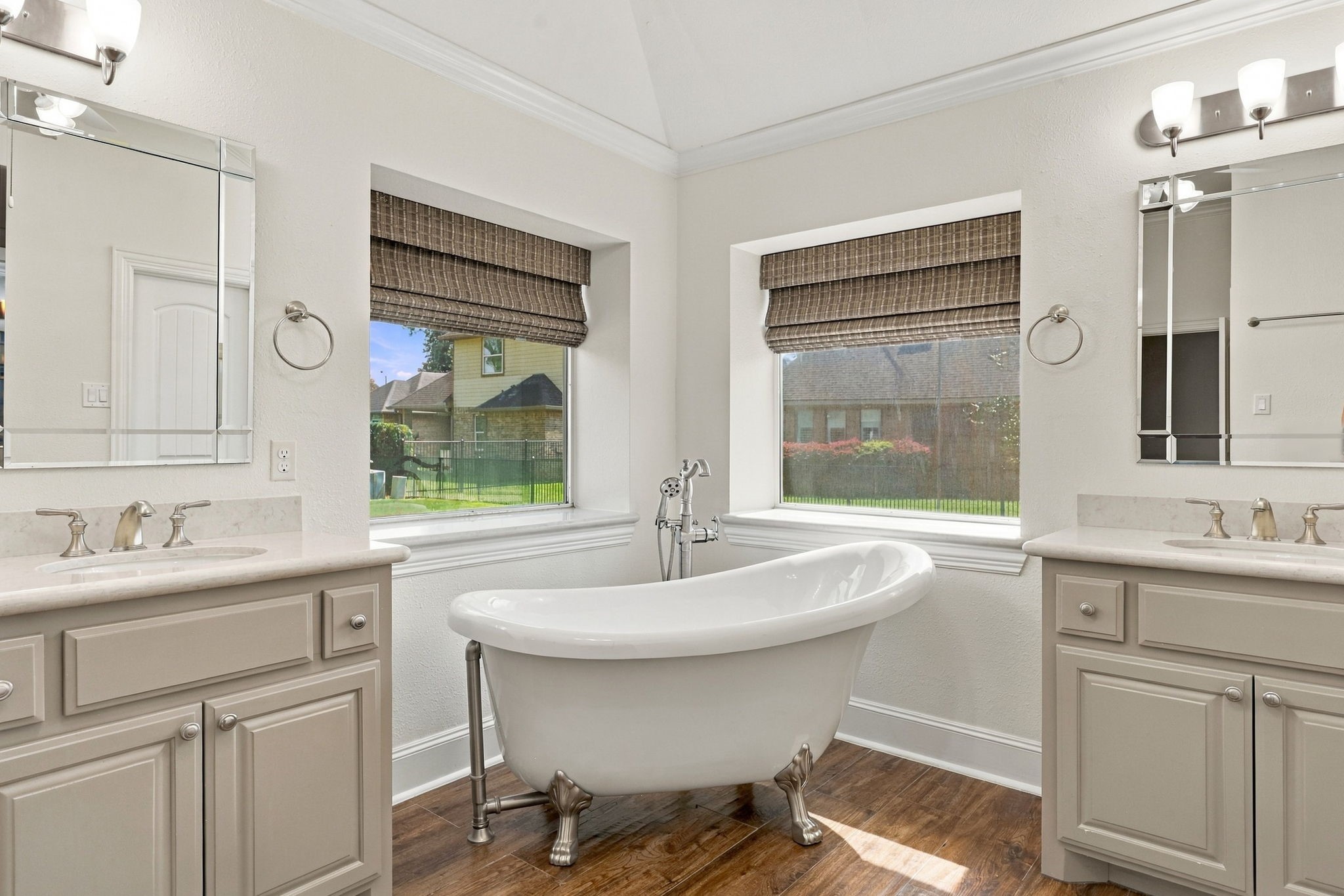 33211 Woodton Court Property Photo 28