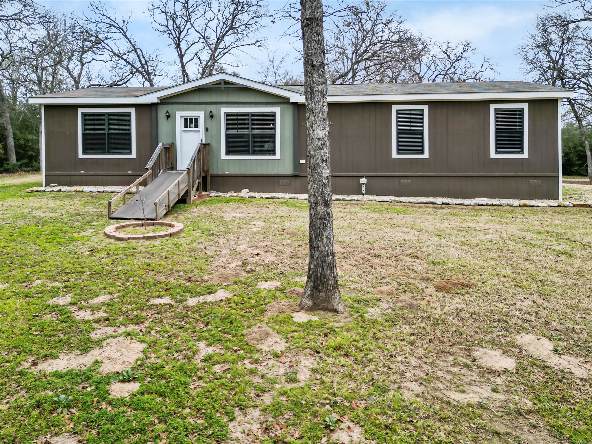 5141 Fm 1940 Property Photo 5