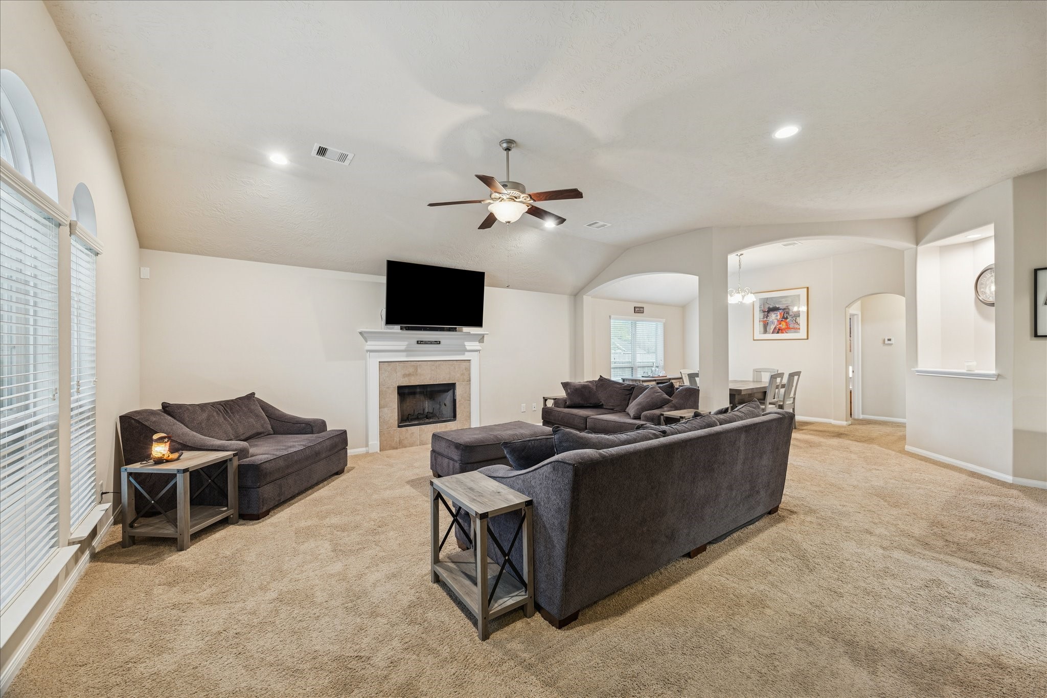 3203 Pine Hollow Circle Property Photo 3