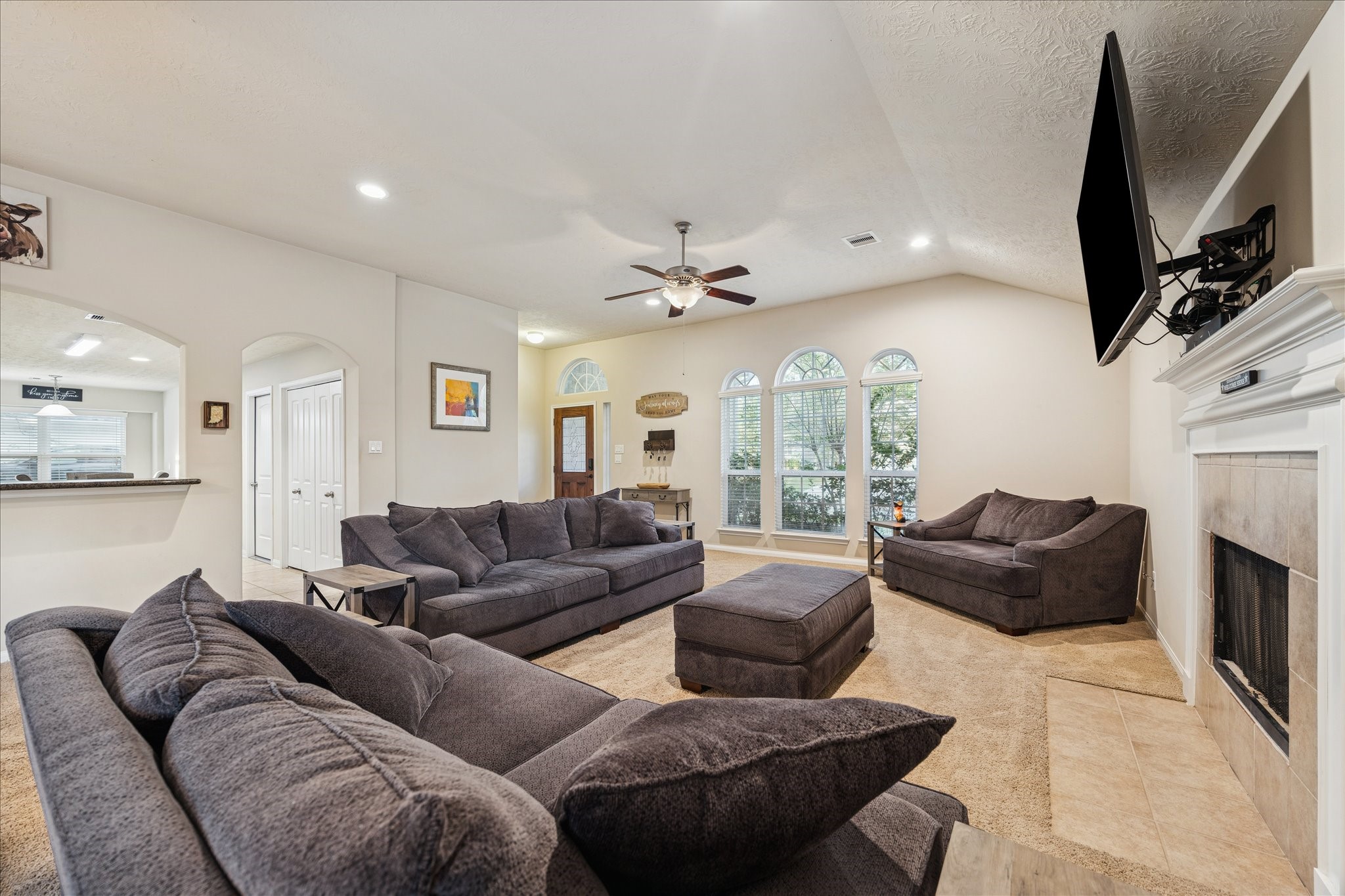 3203 Pine Hollow Circle Property Photo 6
