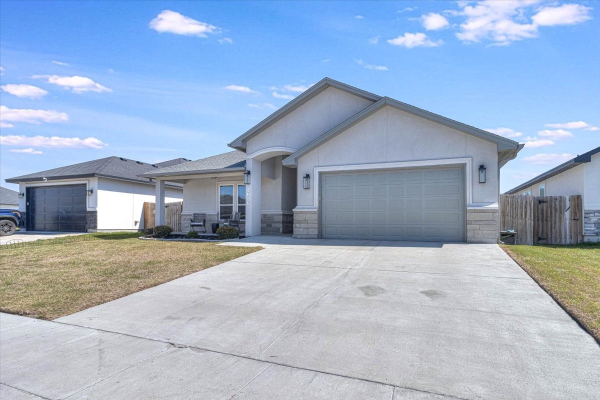 4026 Azali Drive Property Photo 1