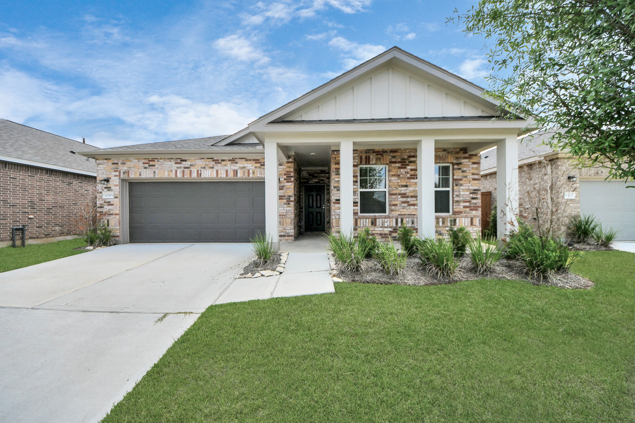 10319 Malta Trace Drive Property Photo 1
