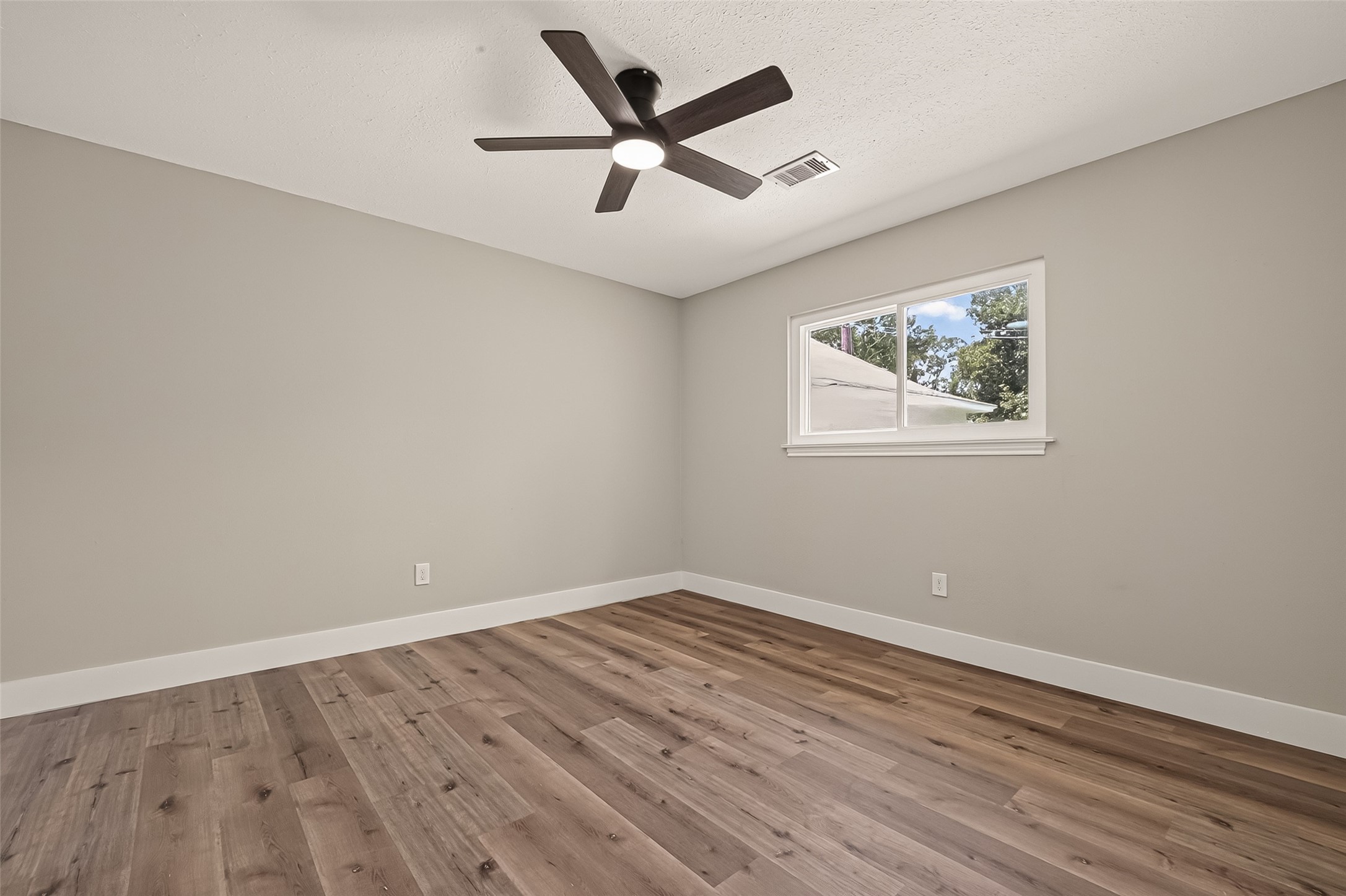 3518 Shore Shadows Drive Property Photo 32