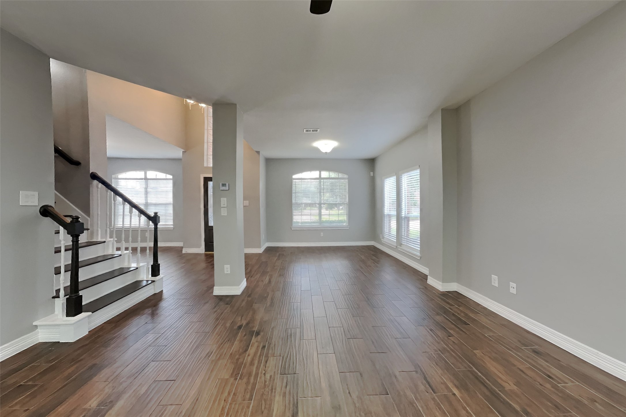 21638 Wildcroft Drive Property Photo 3