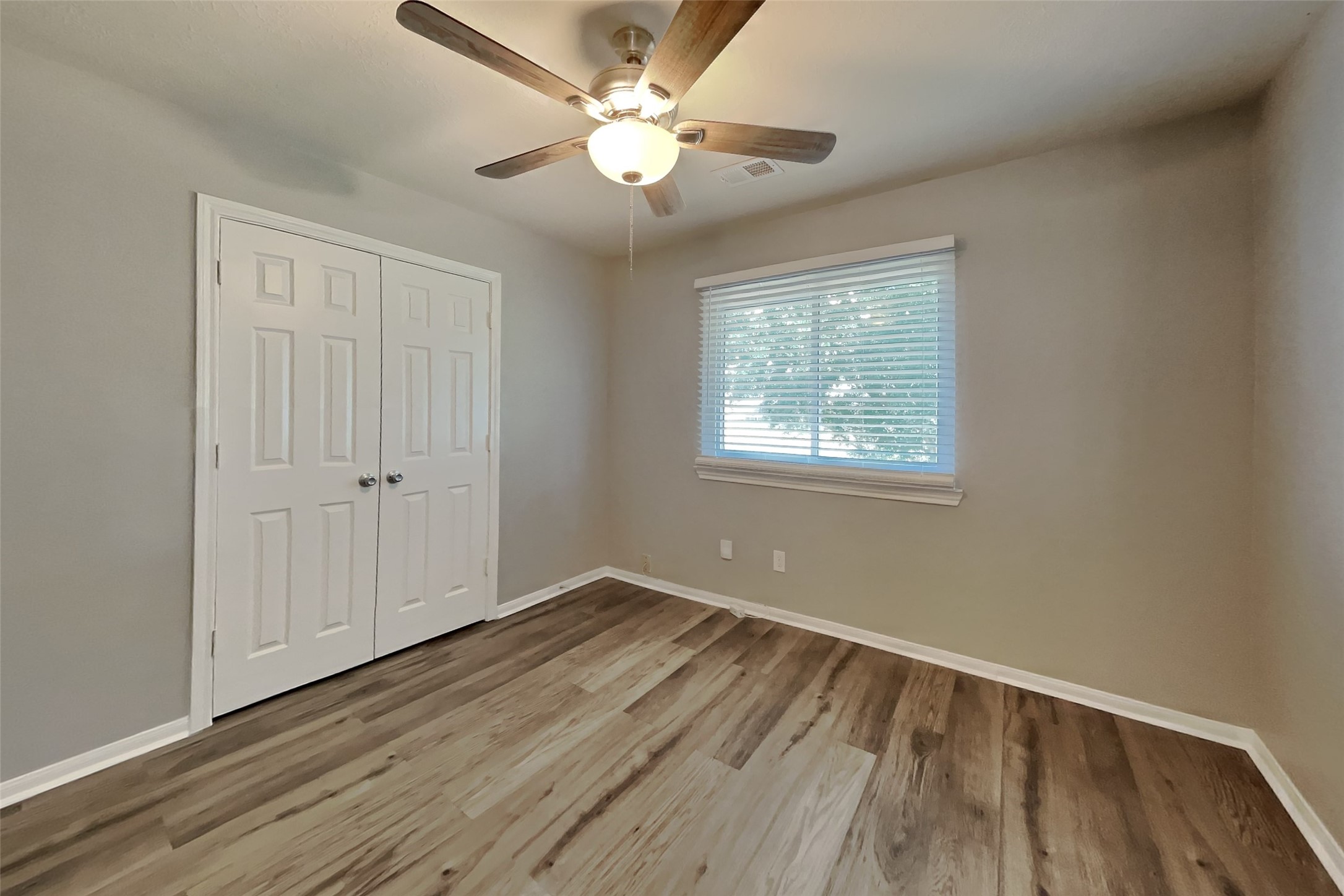 21638 Wildcroft Drive Property Photo 10