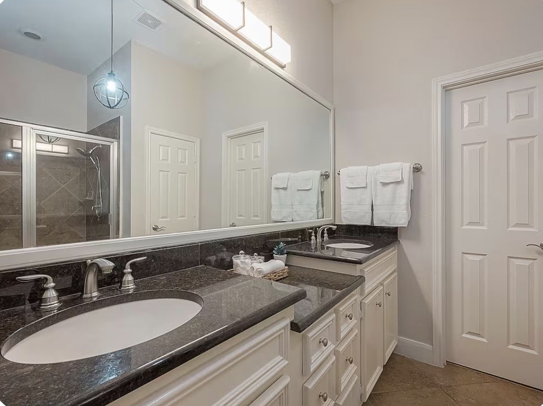 2350 Bastrop Street Property Photo 7